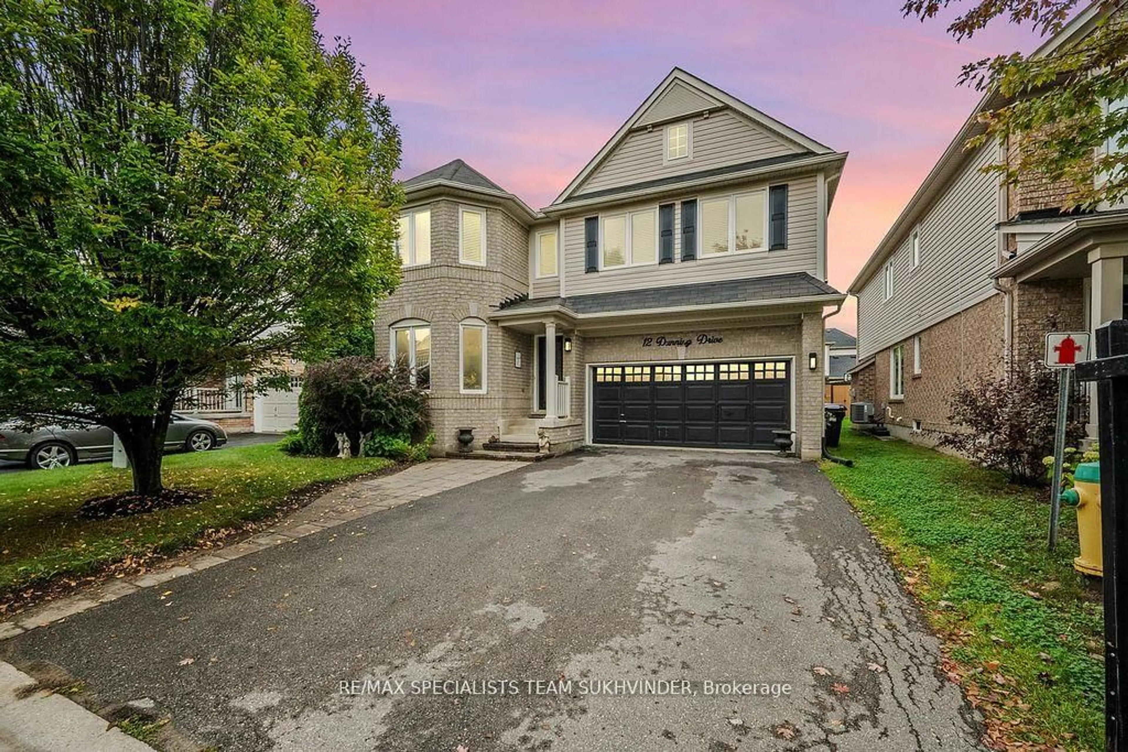 Home with vinyl exterior material, street for 12 Dunning Dr, New Tecumseth Ontario L9R 0B5