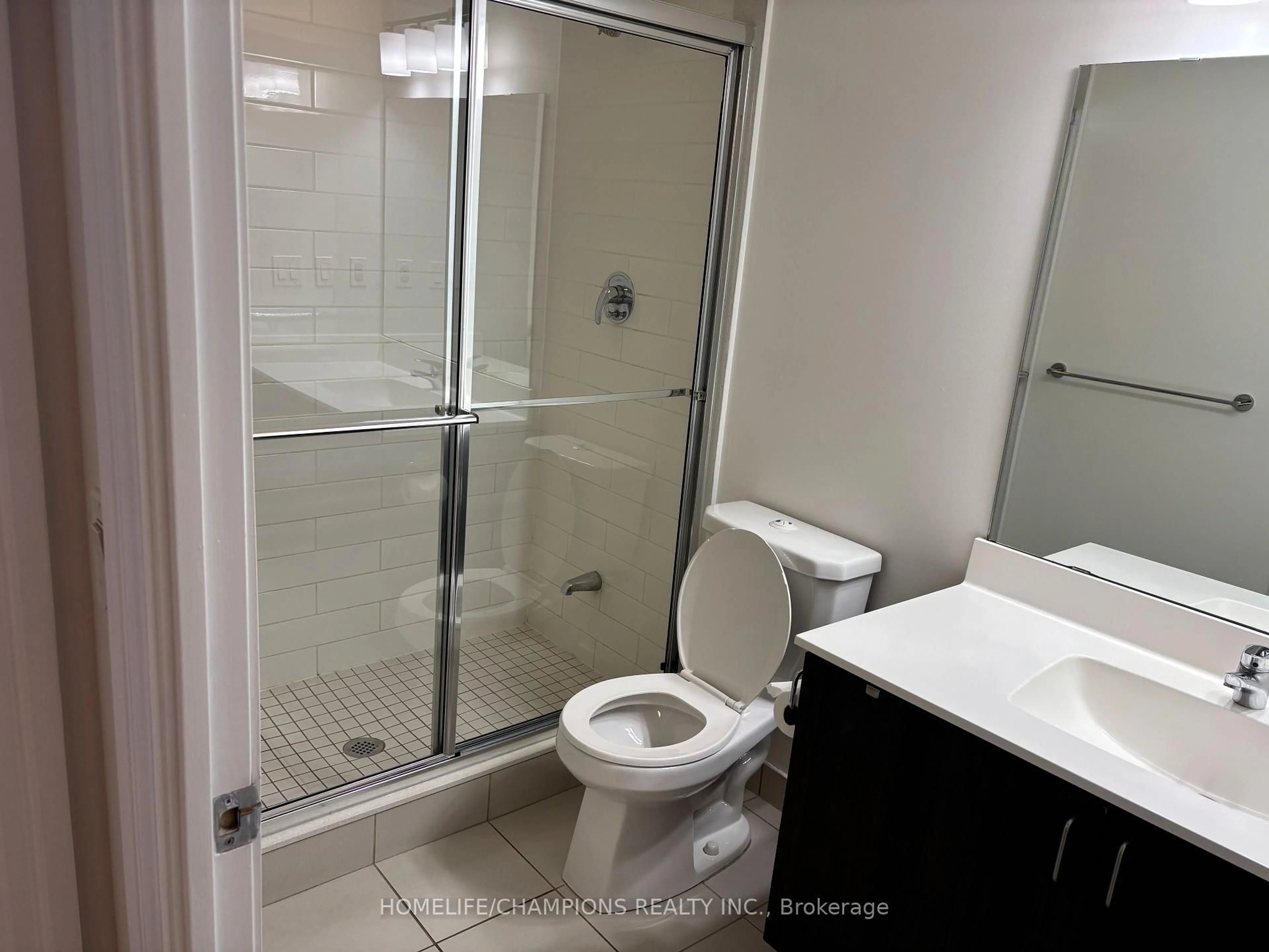 Standard bathroom, ceramic/tile floor for 8130 Birchmount Rd #701F, Markham Ontario L6G 0E4