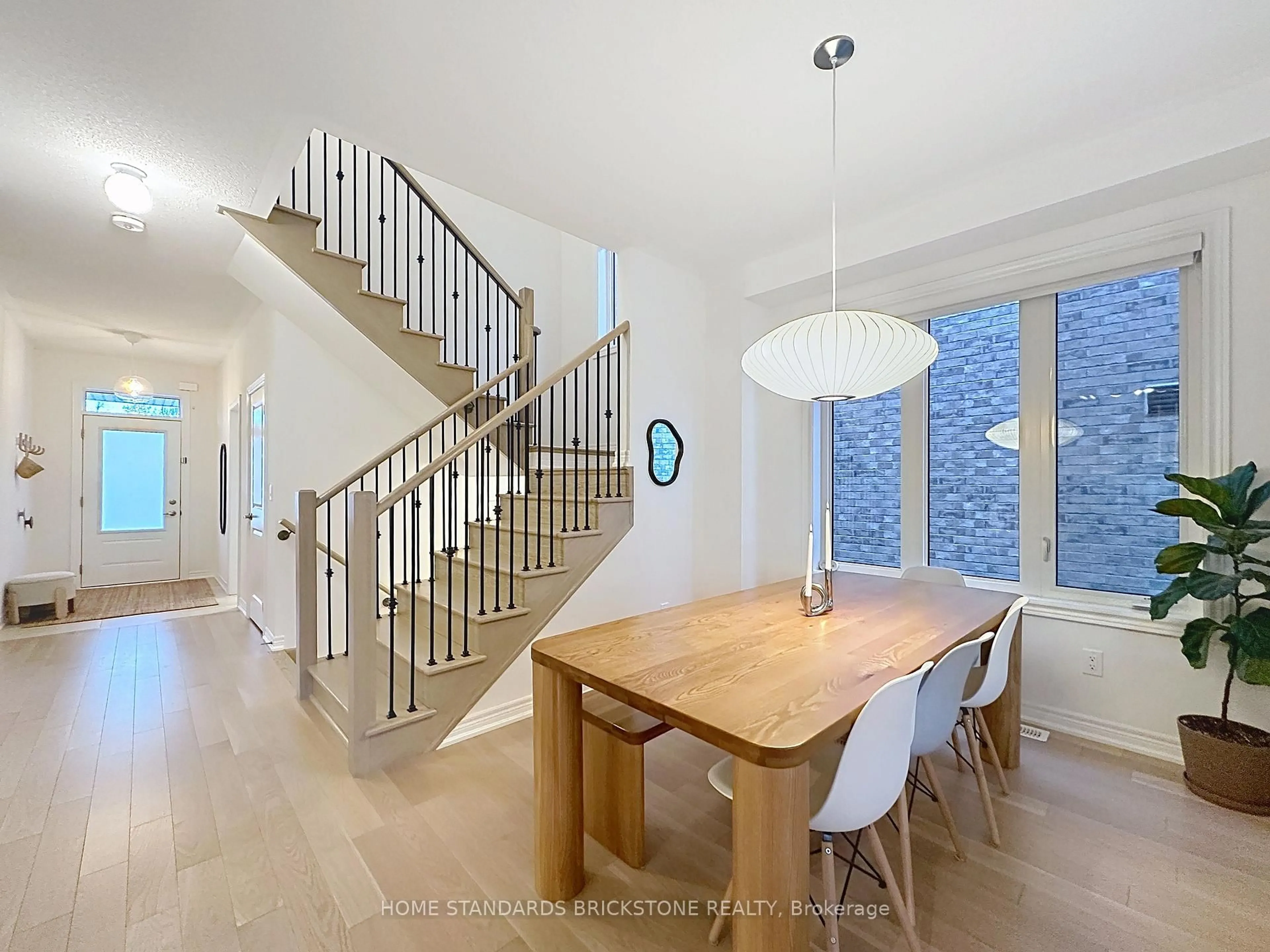 Unknown for 1295 Davis Loop, Innisfil Ontario L0L 1W0