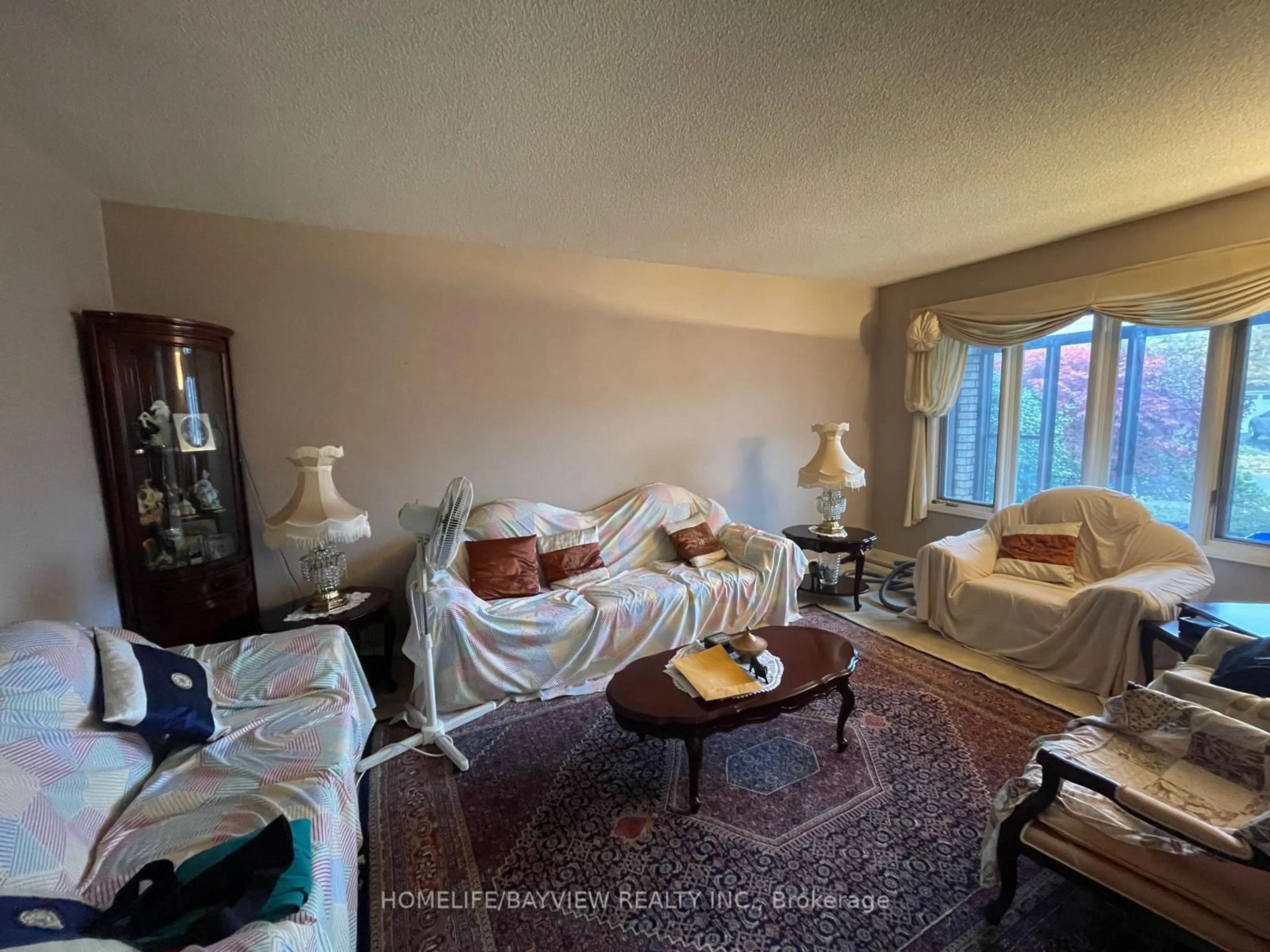 A pic of a room for 117 Summerdale Dr, Markham Ontario L3T 6Y6