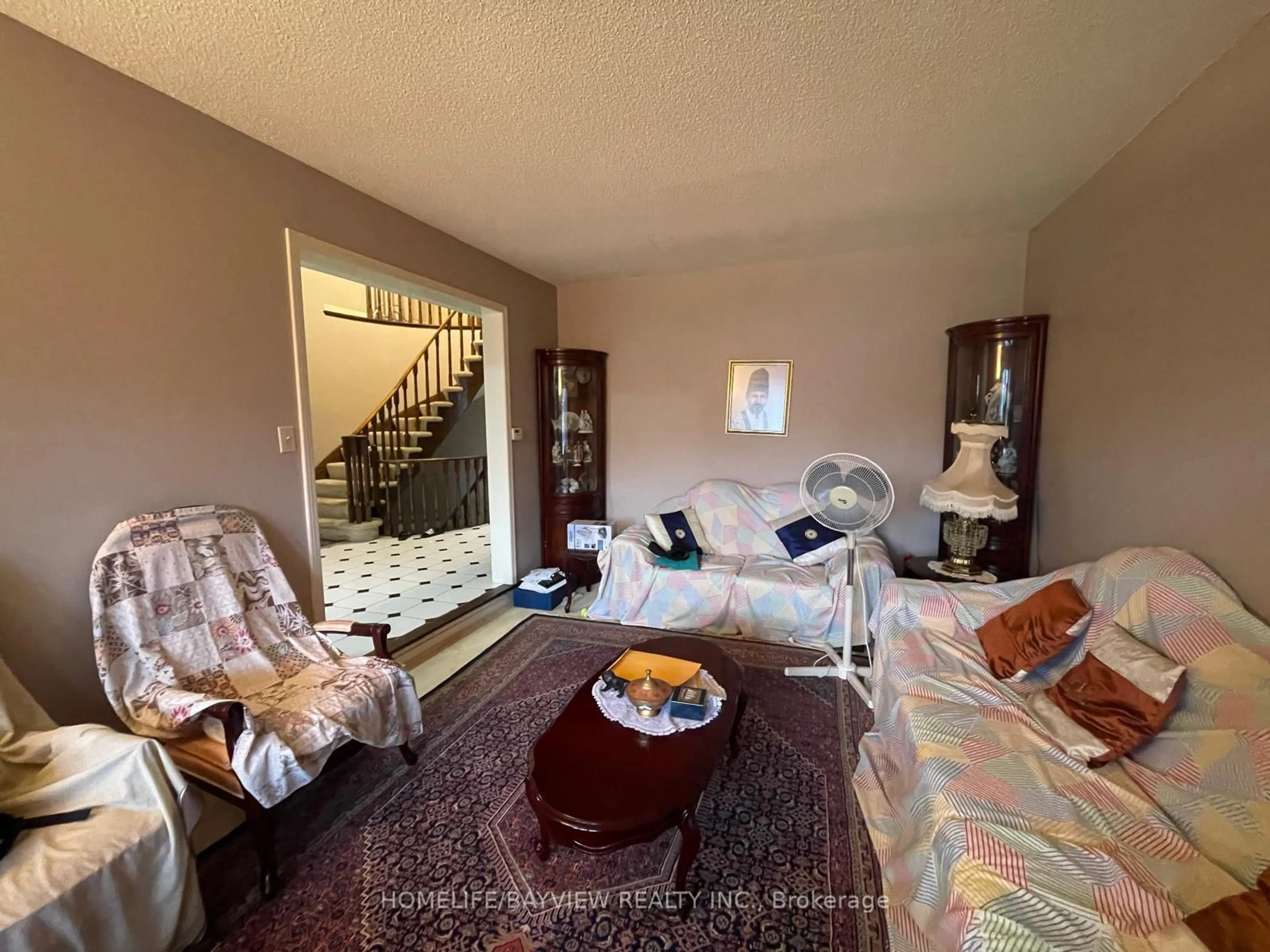 Living room with furniture, unknown for 117 Summerdale Dr, Markham Ontario L3T 6Y6