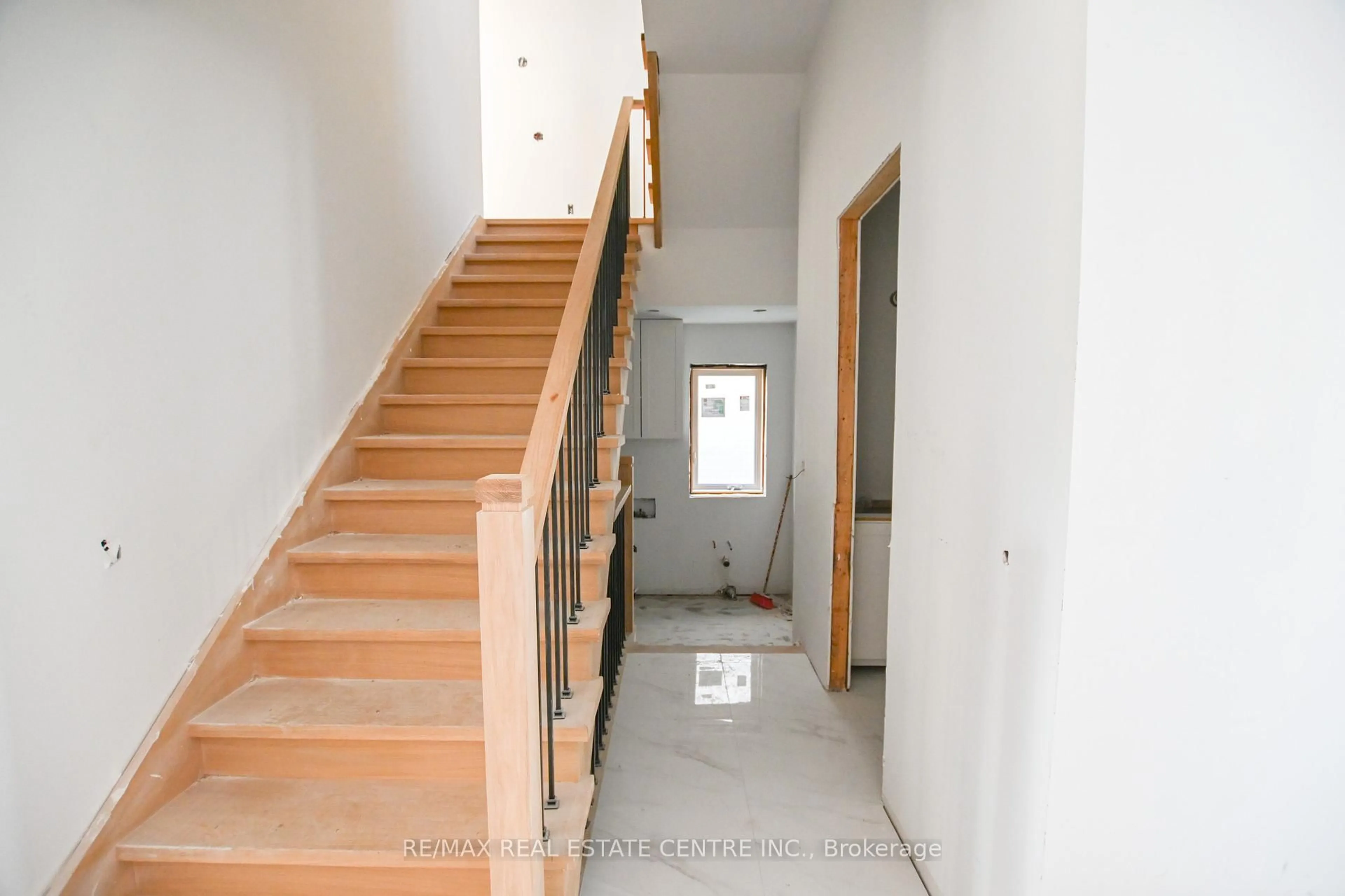 Unknown for 24 Rainbow Dr, Vaughan Ontario L4L 2K2