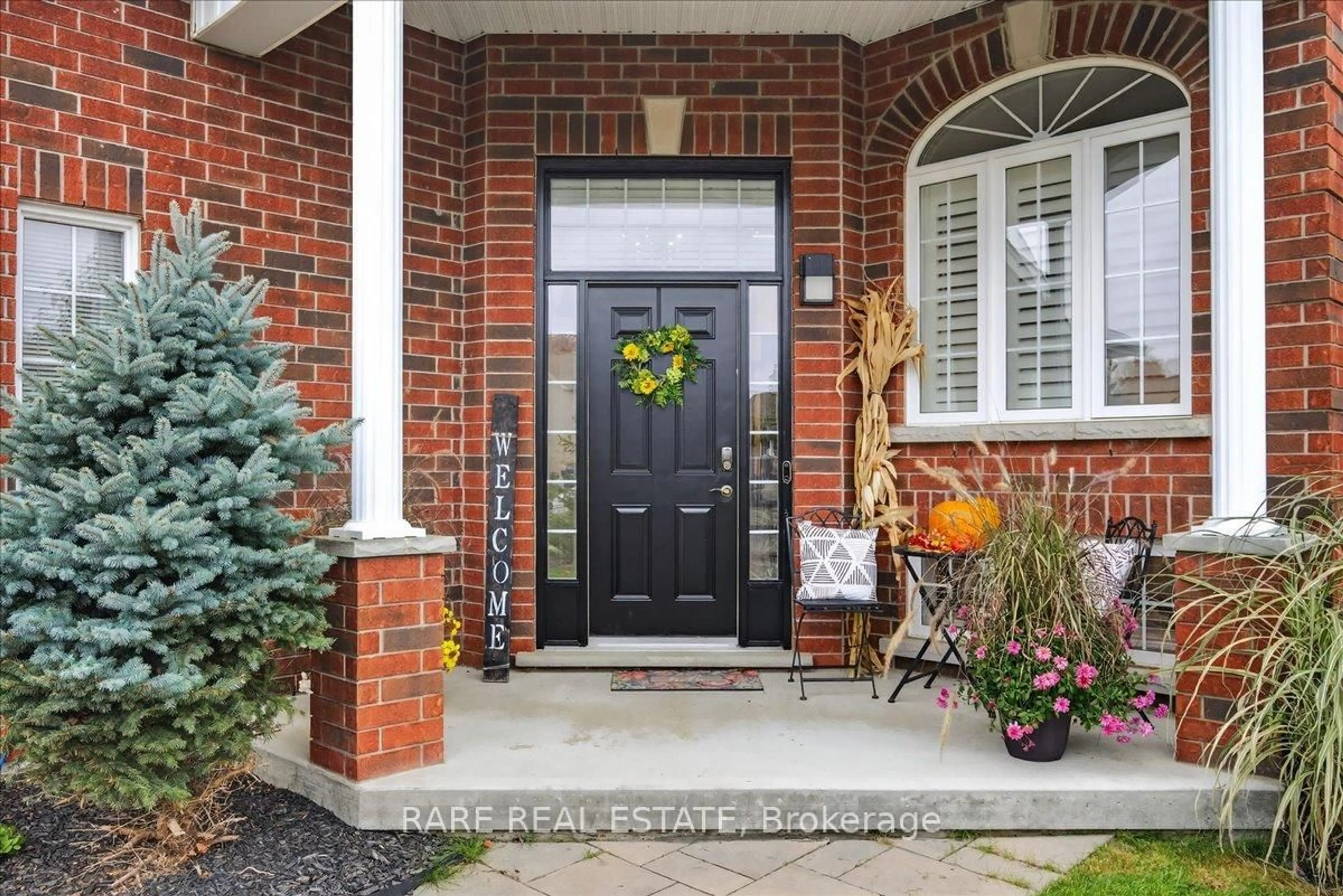Indoor entryway for 414 Greenwood Dr, Essa Ontario L3W 0P7