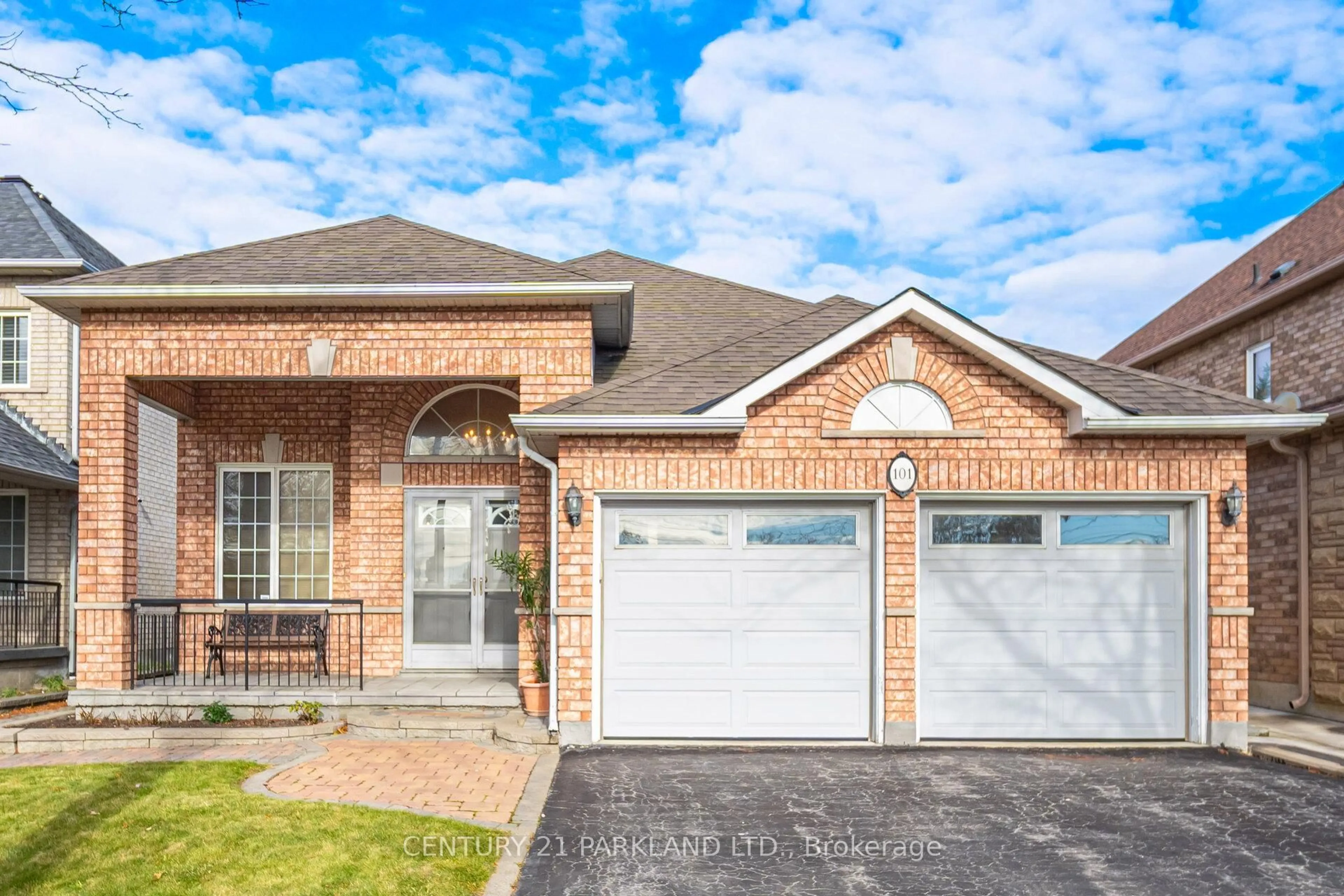 Home with brick exterior material, street for 101 Cachet Hill Cres, Vaughan Ontario L4H 1S6