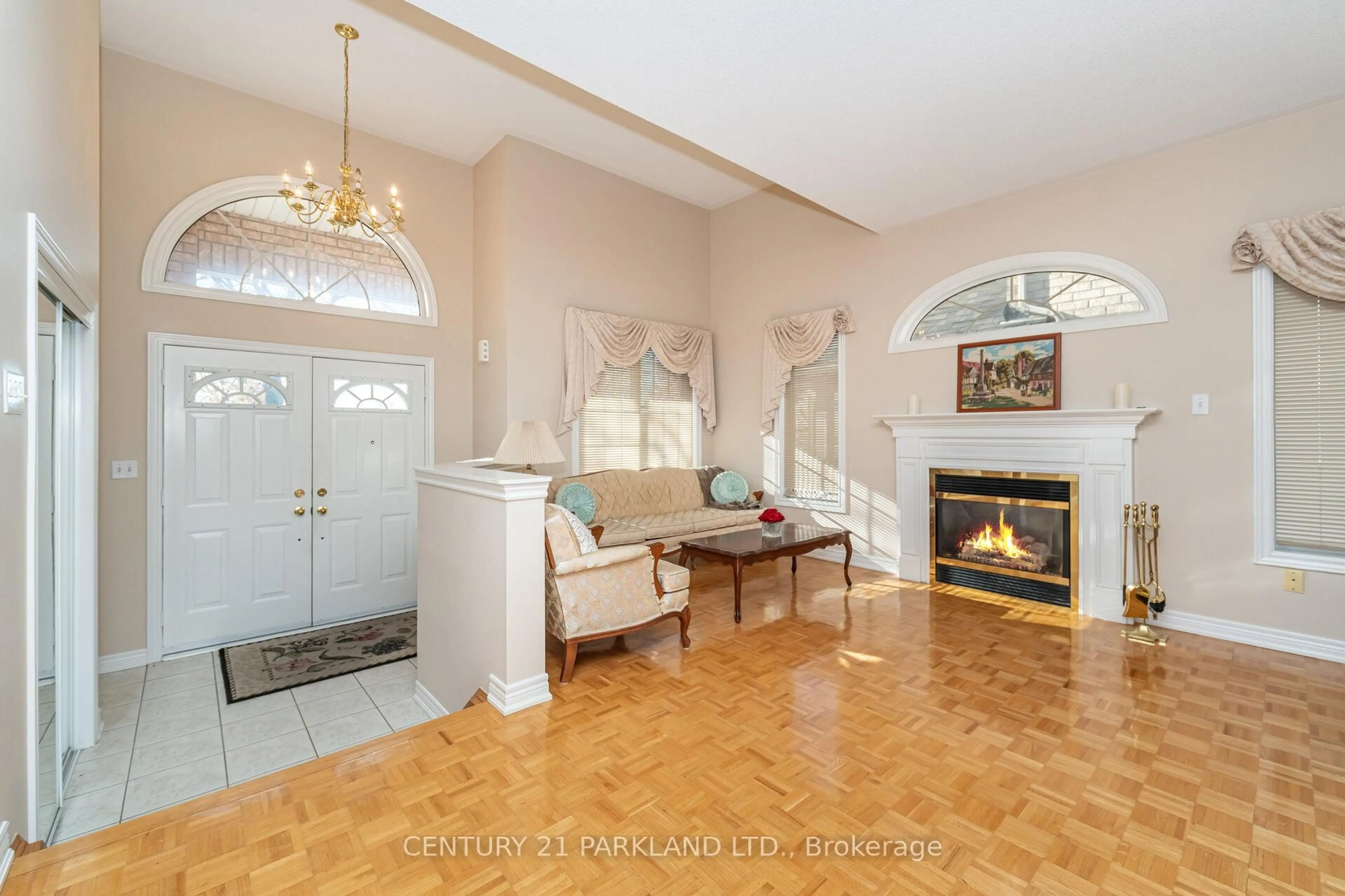 Indoor foyer for 101 Cachet Hill Cres, Vaughan Ontario L4H 1S6