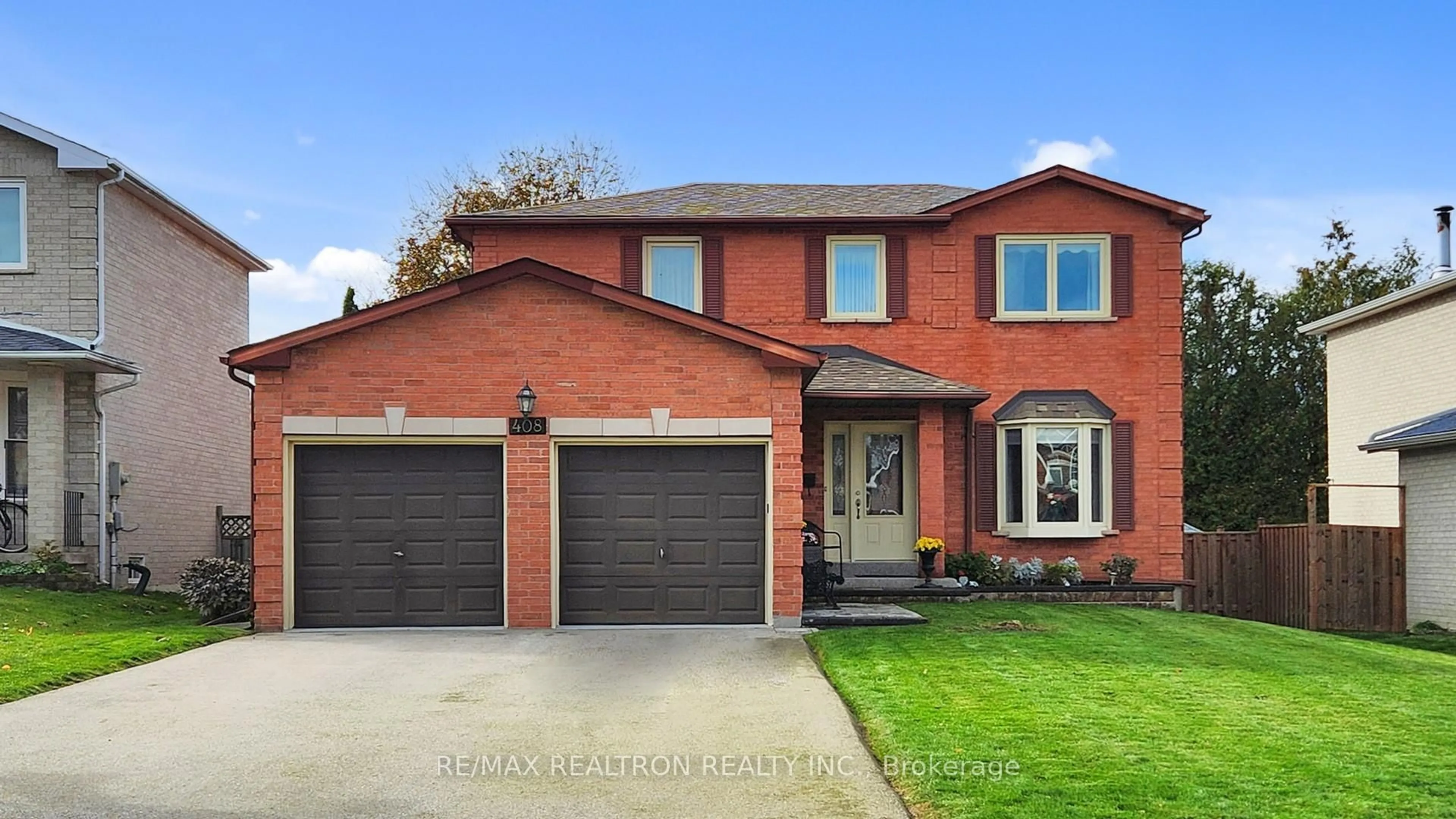 Home with brick exterior material, street for 408 Nesbitt Rd, Newmarket Ontario L3Y 7E5