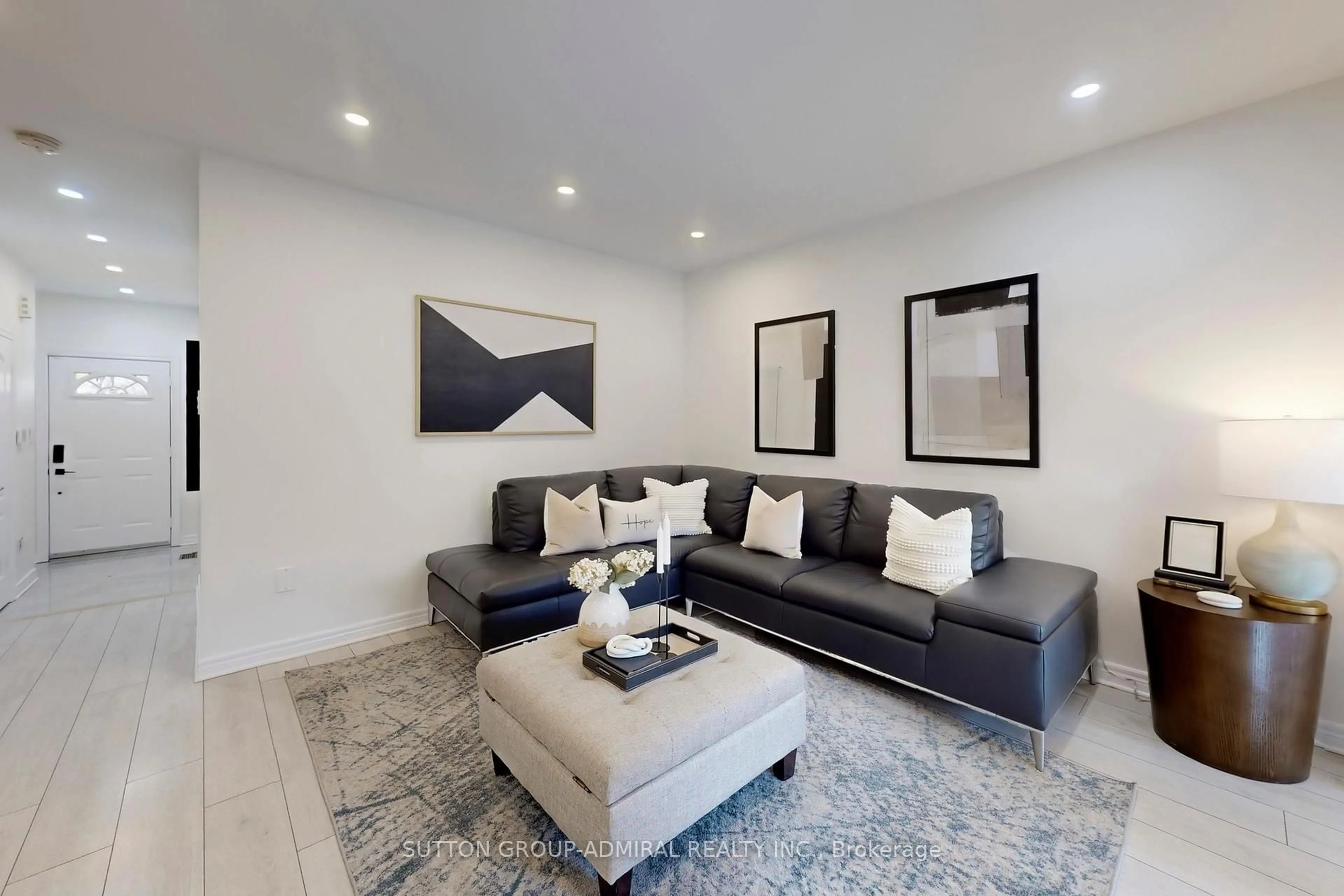 Living room with furniture, unknown for 62 Agostino Cres, Vaughan Ontario L4K 5L1