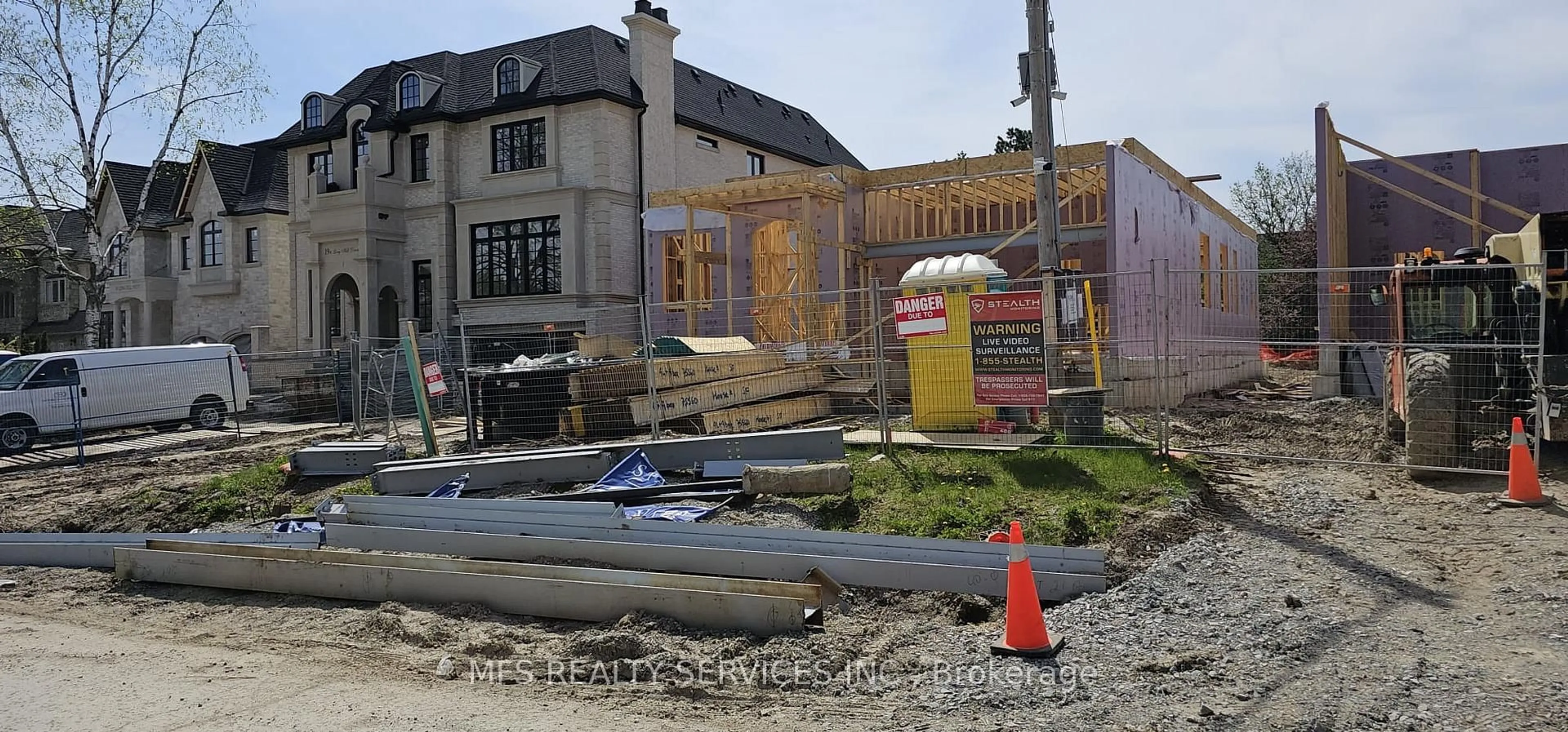 Unknown for 21 Long Hill Dr, Richmond Hill Ontario L4E 3M5