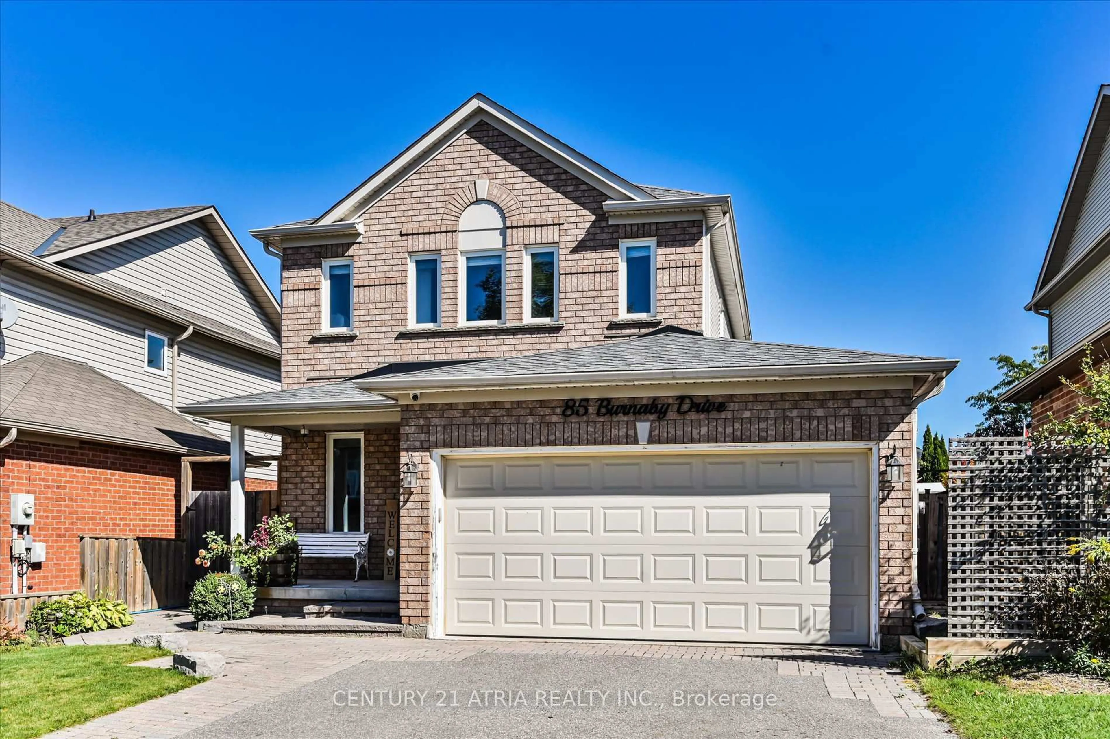 Home with brick exterior material, street for 85 Burnaby Dr, Georgina Ontario L4P 3Y8