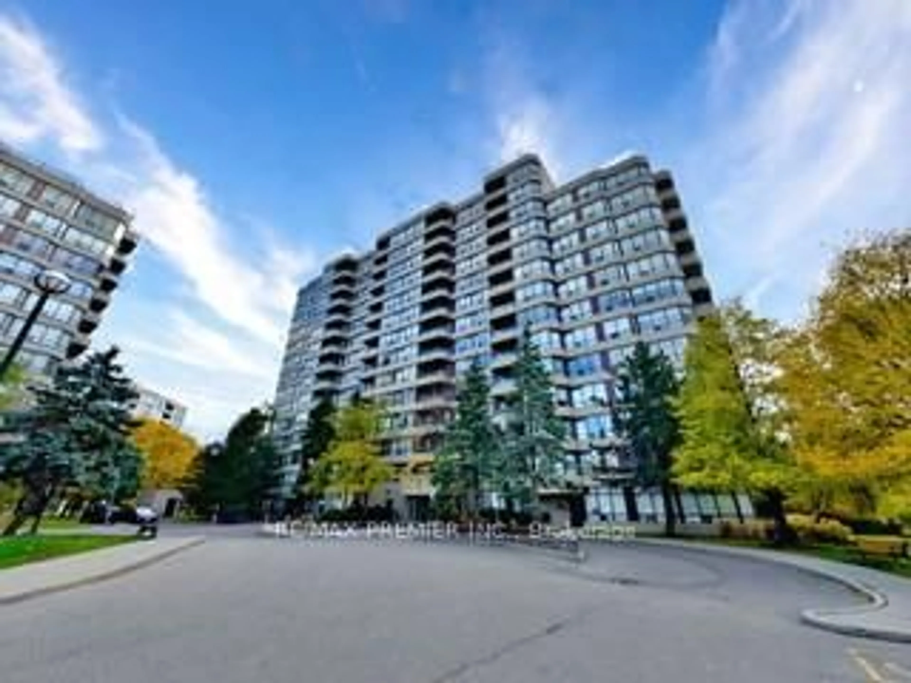 Unknown for 91 Townsgate Dr #208, Vaughan Ontario L4J 8E8
