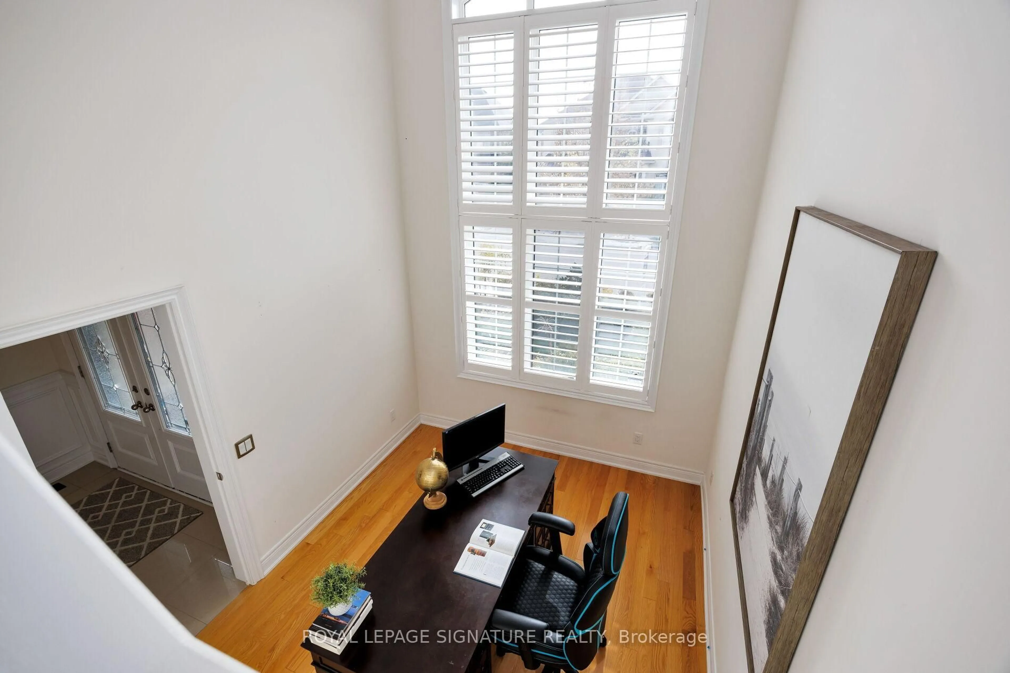 A pic of a room for 50 Balderson Dr, Vaughan Ontario L4H 4A3