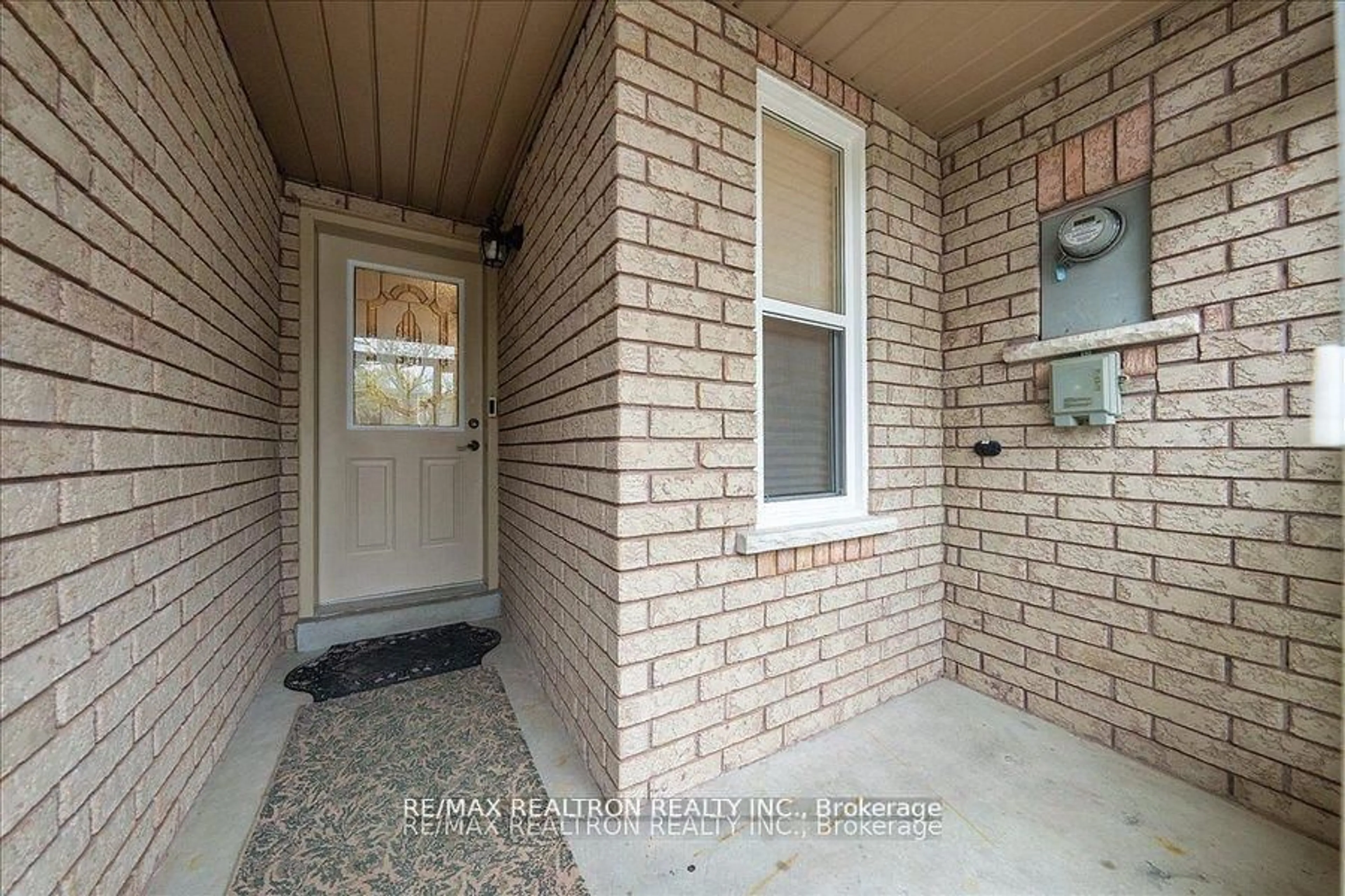 Unknown for 63 Carousel Cres, Richmond Hill Ontario L4E 3X6