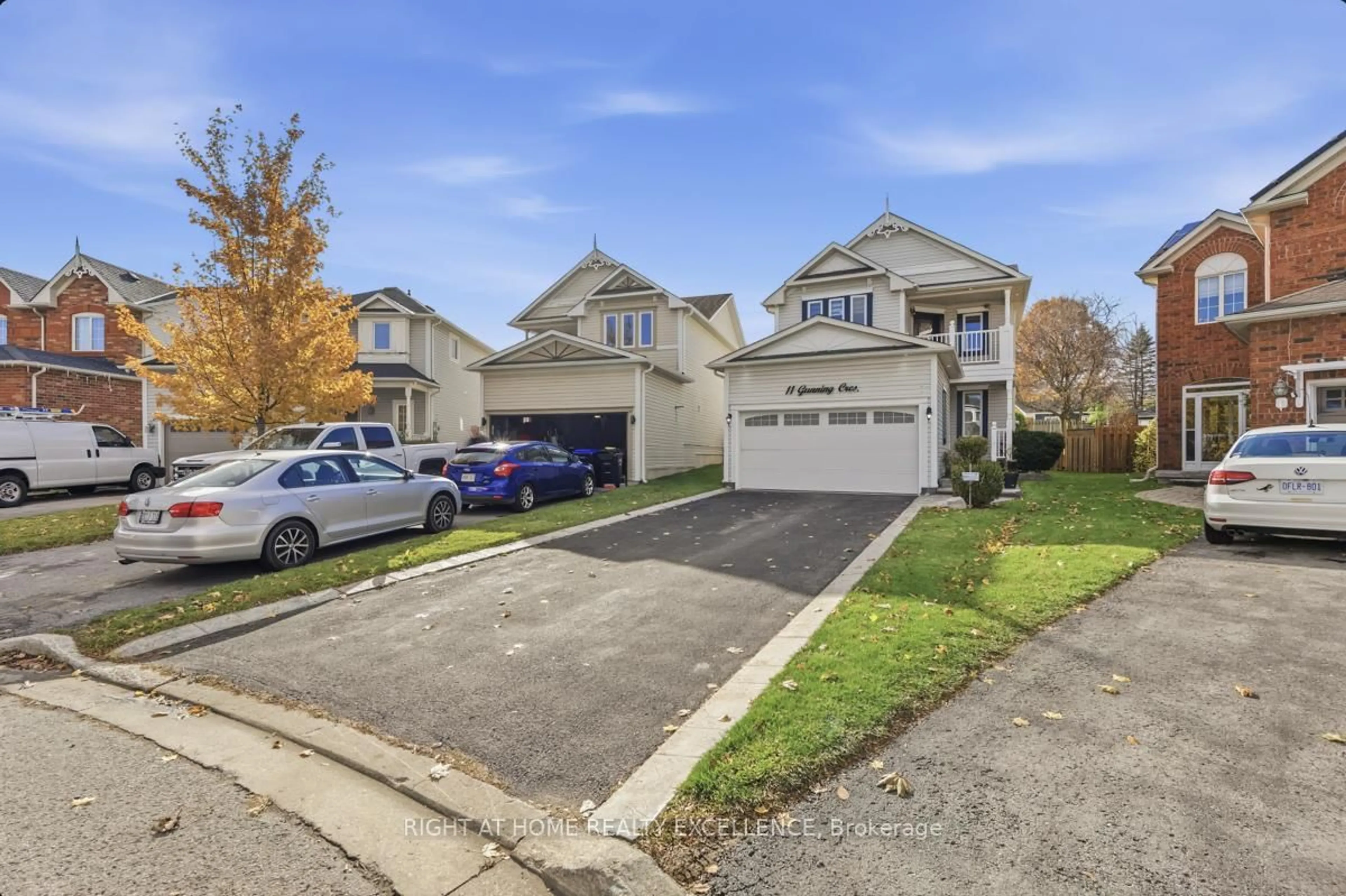 A pic from outside/outdoor area/front of a property/back of a property/a pic from drone, street for 11 Gunning Cres, New Tecumseth Ontario L0G 1W0