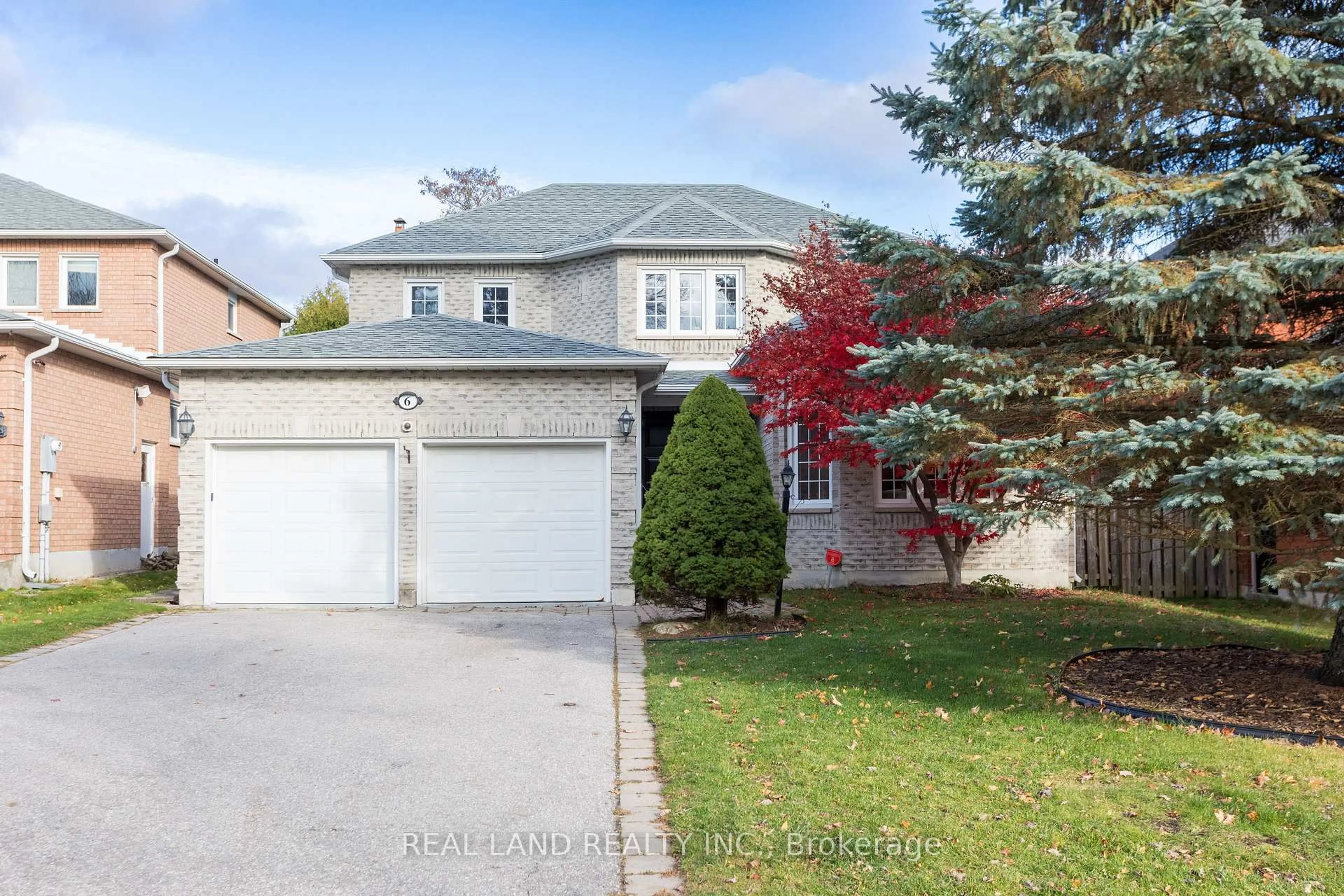 Unknown for 6 Mcgee Cres, Aurora Ontario L4G 6L8