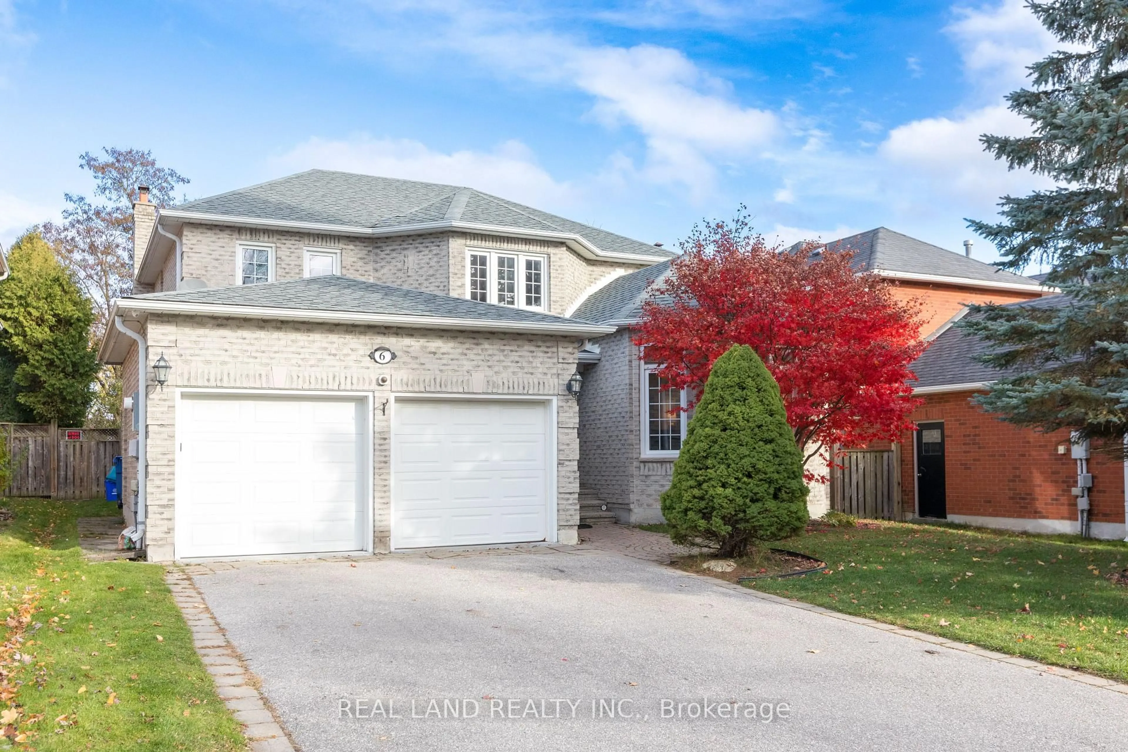 Unknown for 6 Mcgee Cres, Aurora Ontario L4G 6L8
