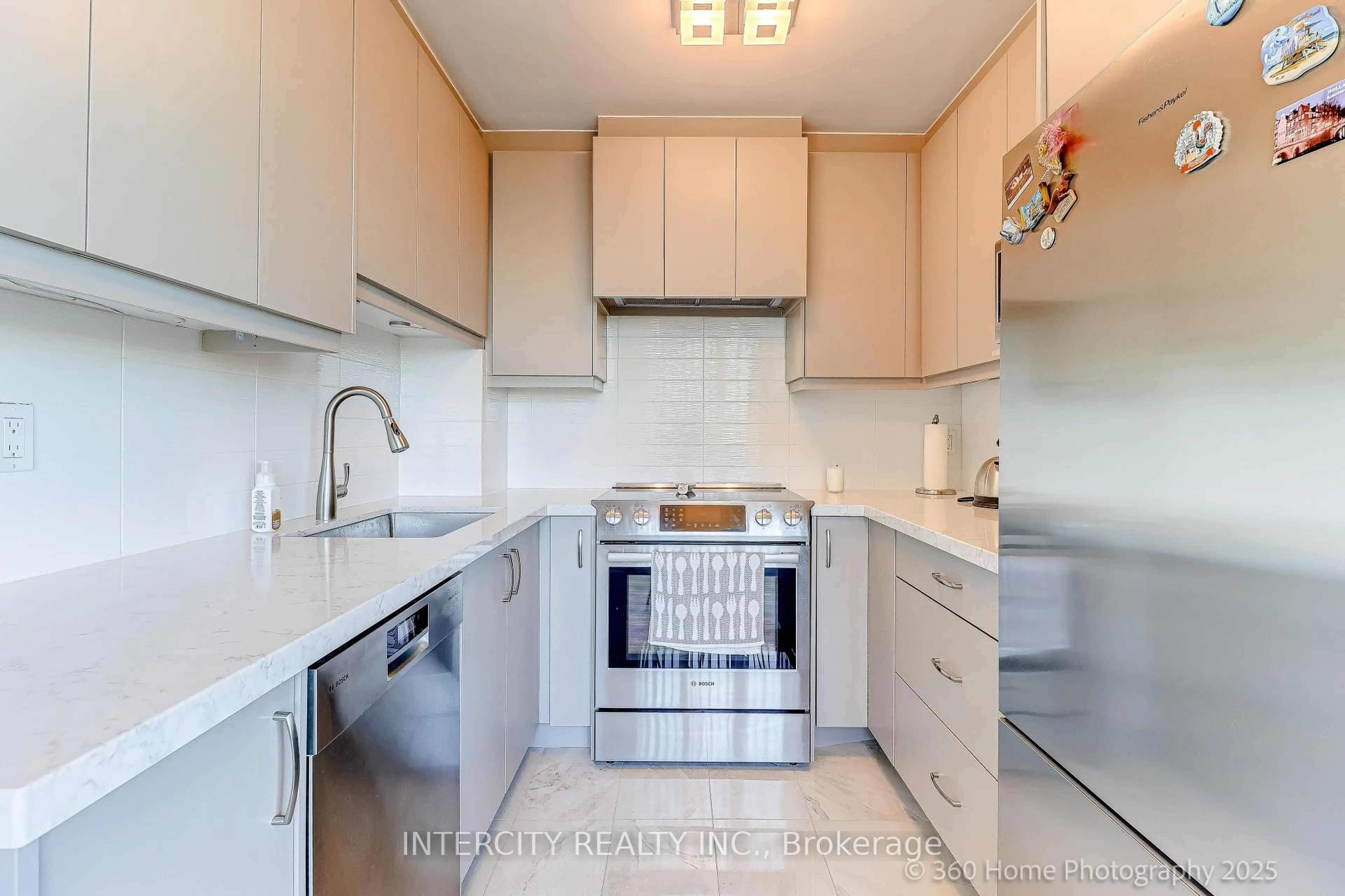 Standard kitchen, unknown for 5 Emerald Lane #703, Vaughan Ontario L4J 8P7