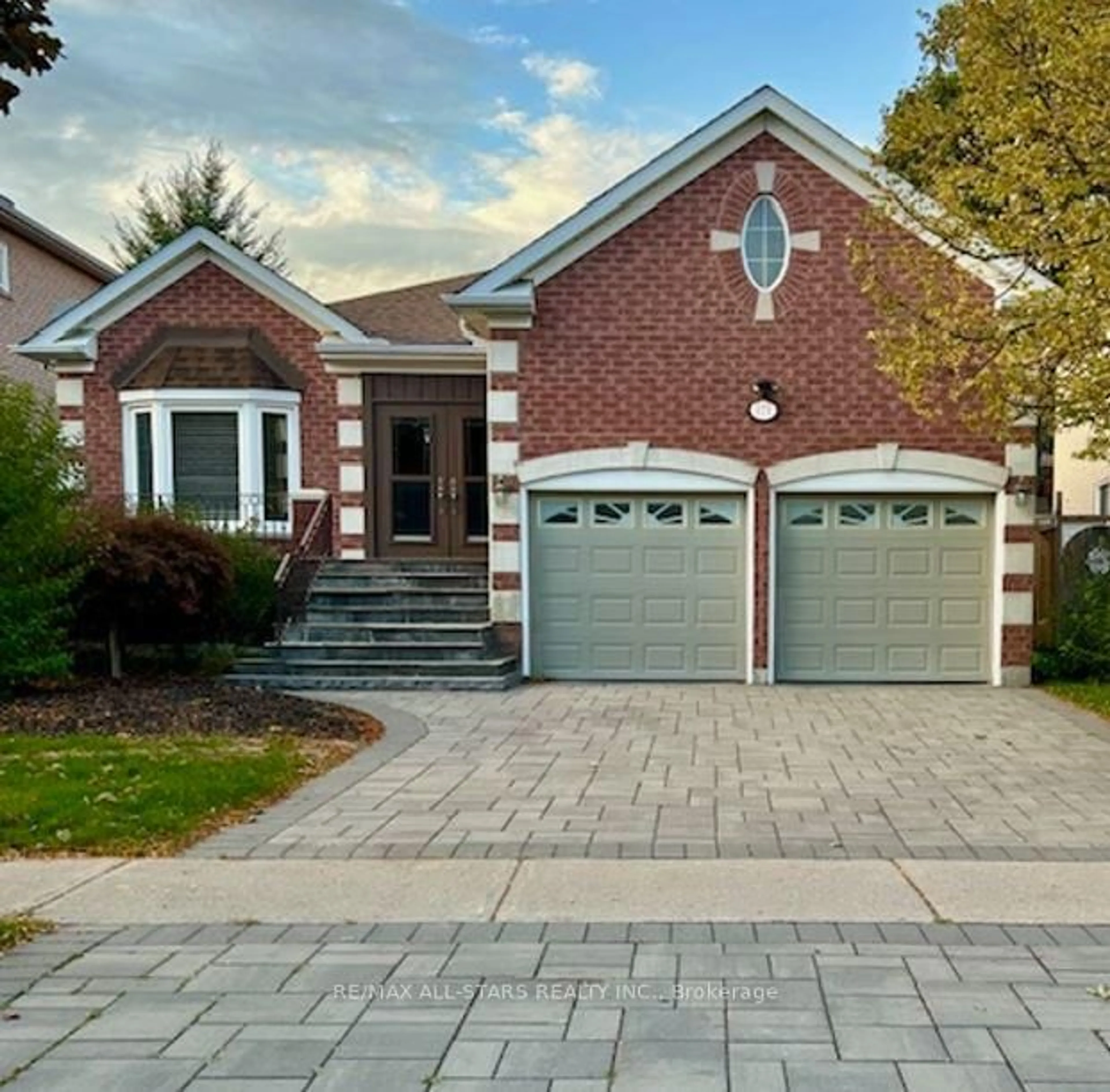 Home with brick exterior material, street for 171 Shaftsbury Ave, Richmond Hill Ontario L4C 0G2