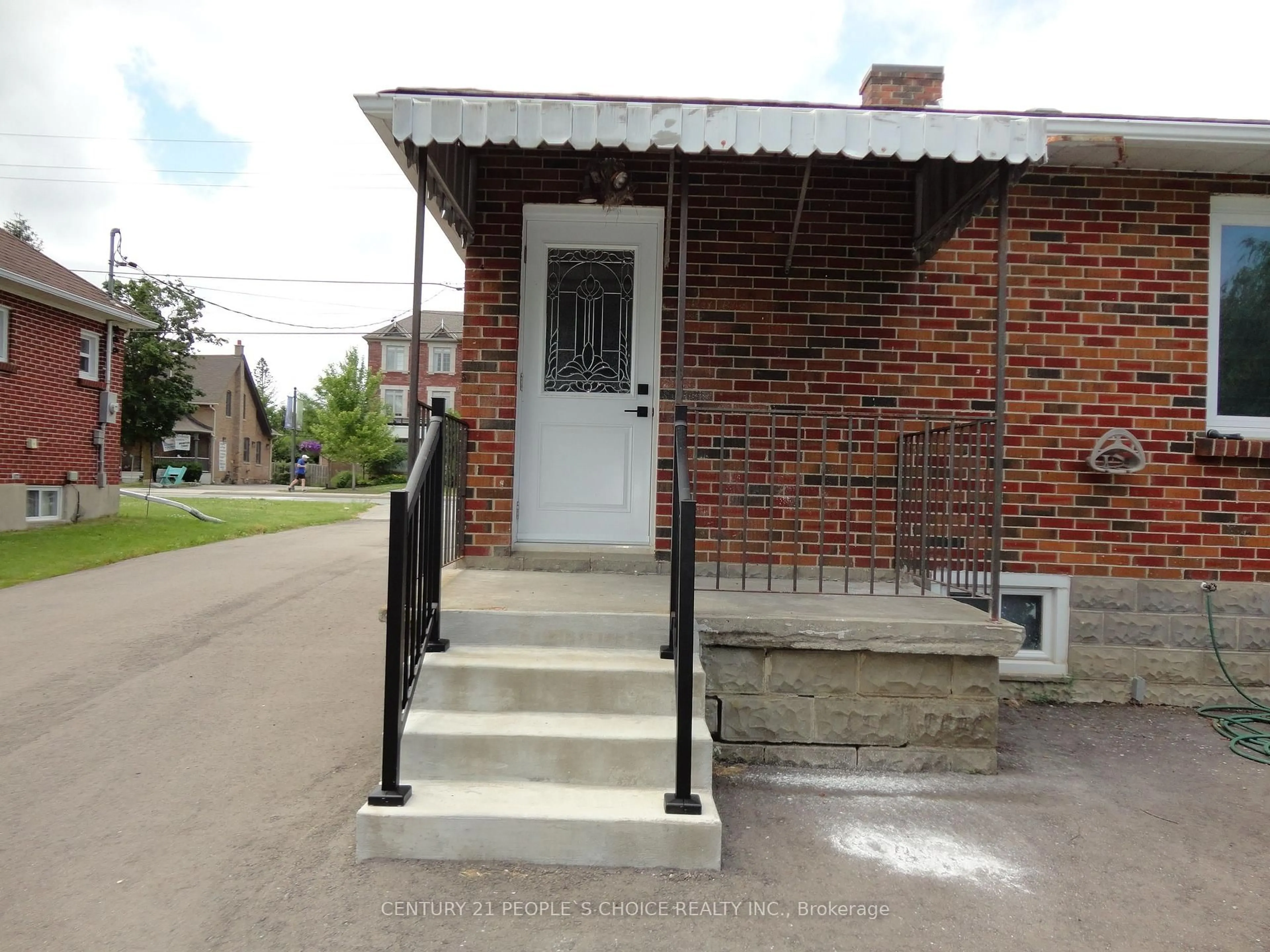 Unknown for 13125 Highway 27, King Ontario L0G 1N0