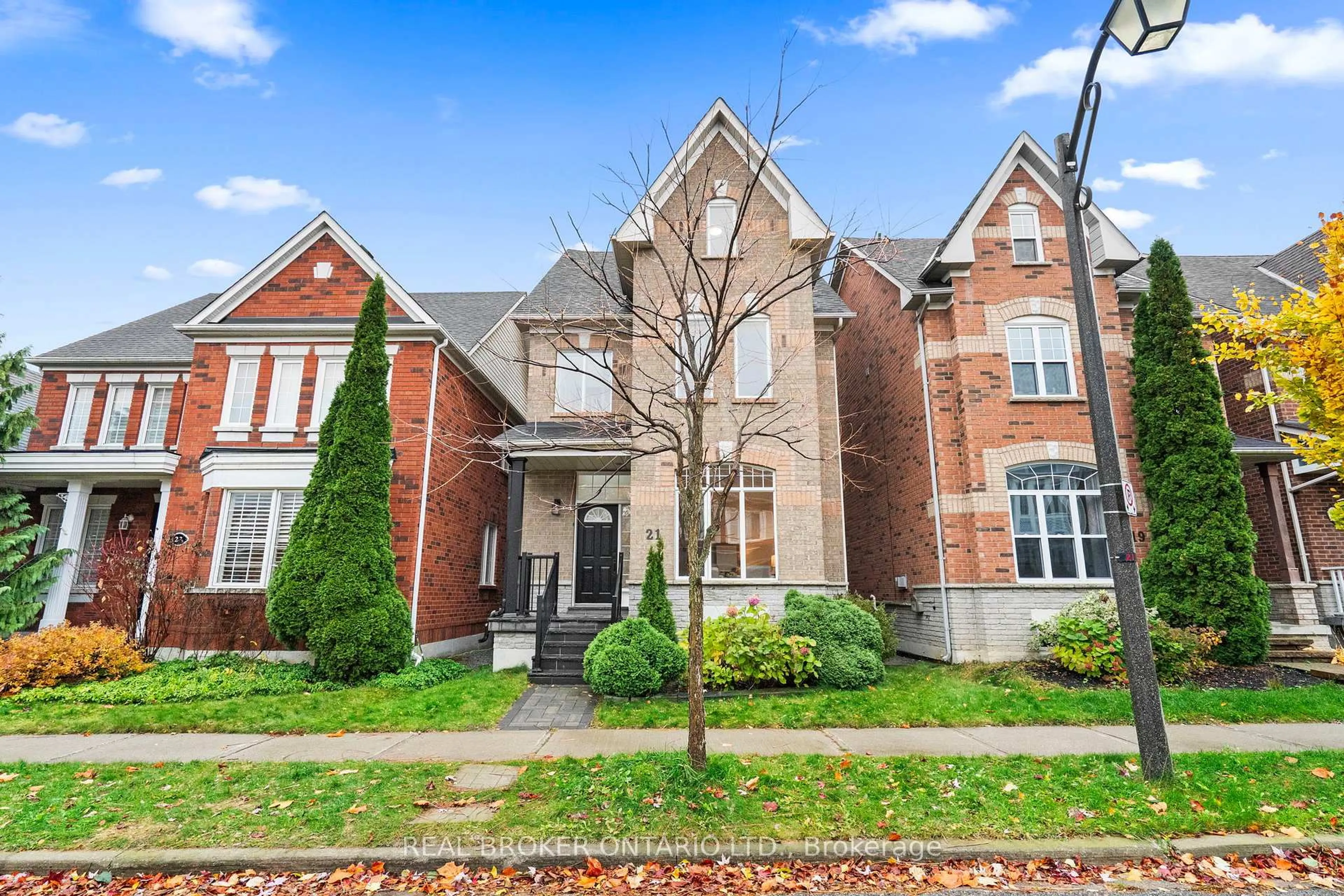 Home with brick exterior material, street for 21 Spring Meadow Ave, Markham Ontario L6B 1B5