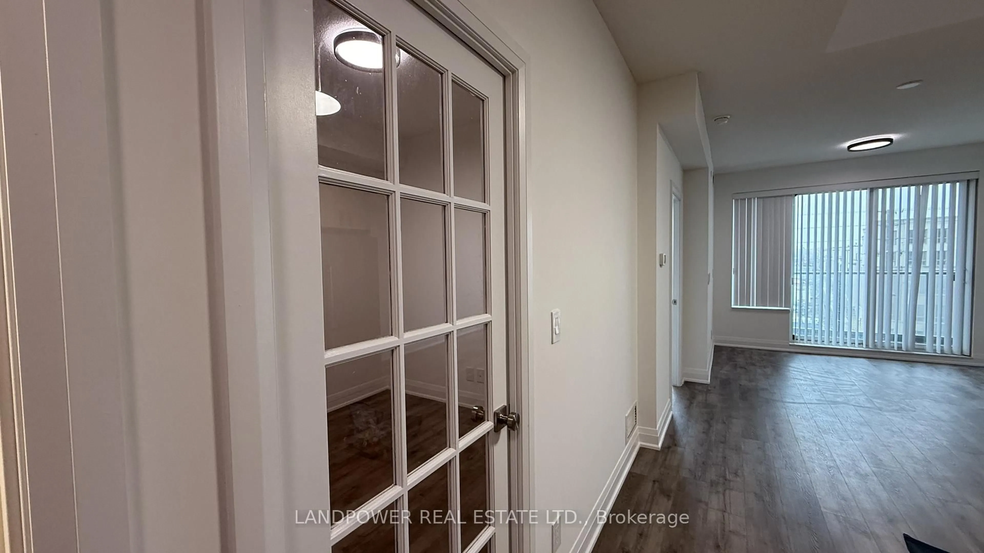 Indoor entryway for 28 Uptown Dr #515, Markham Ontario L3R 5M8