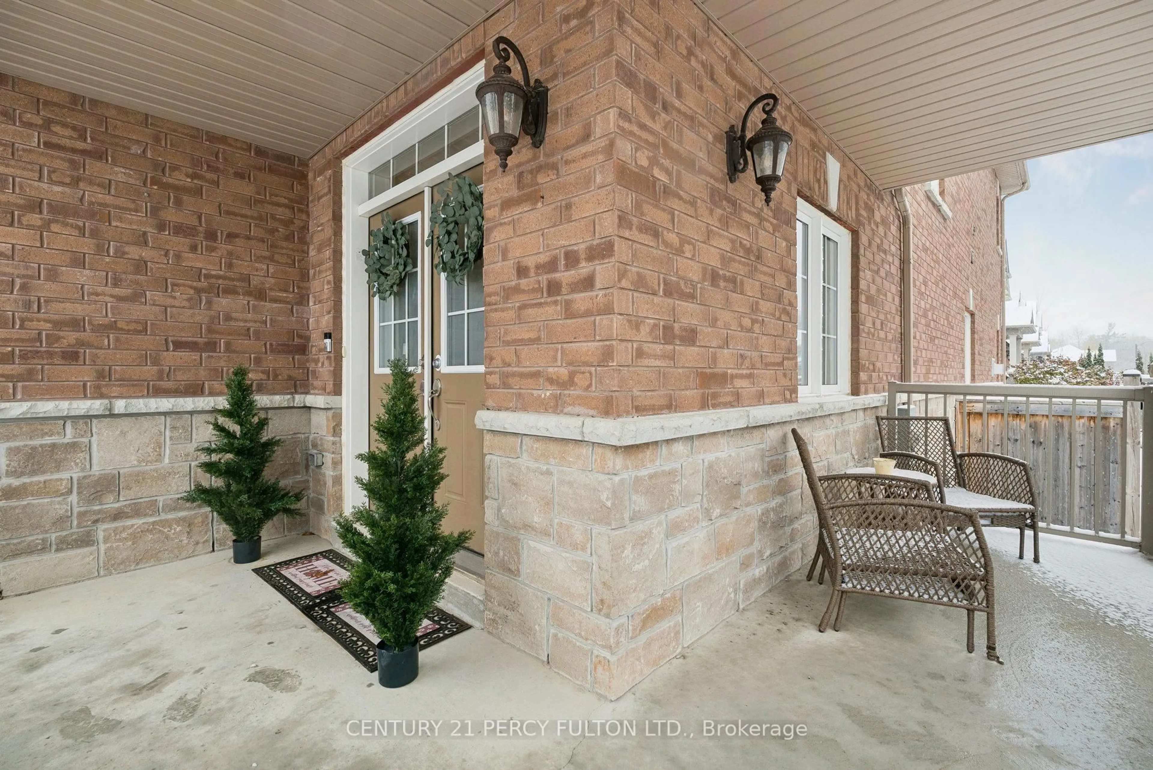 Unknown for 2 Prosser Cres, Georgina Ontario L0E 1R0