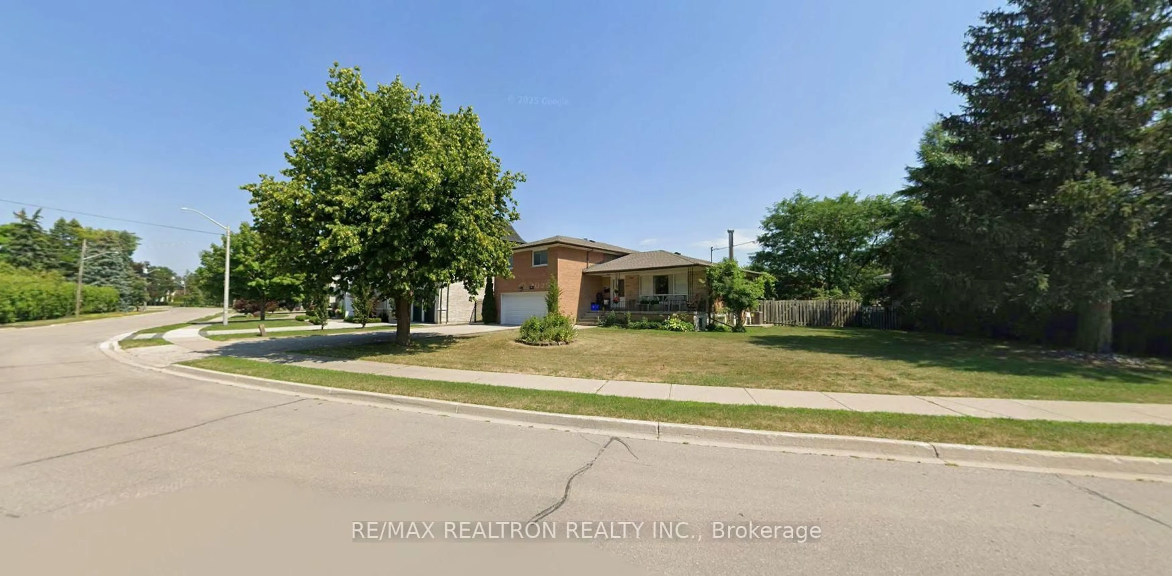 Unknown for 19 Claridge Dr, Richmond Hill Ontario L4C 6G8
