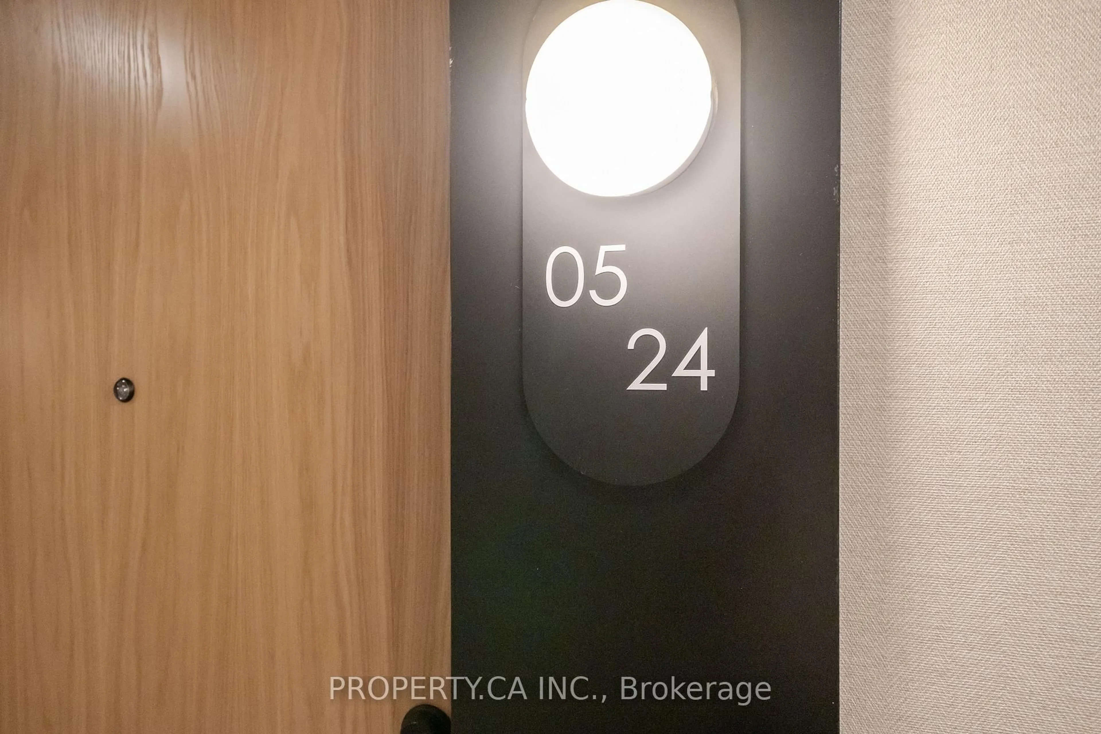 Indoor entryway for 7950 Bathurst St #524, Vaughan Ontario L4J 0L4