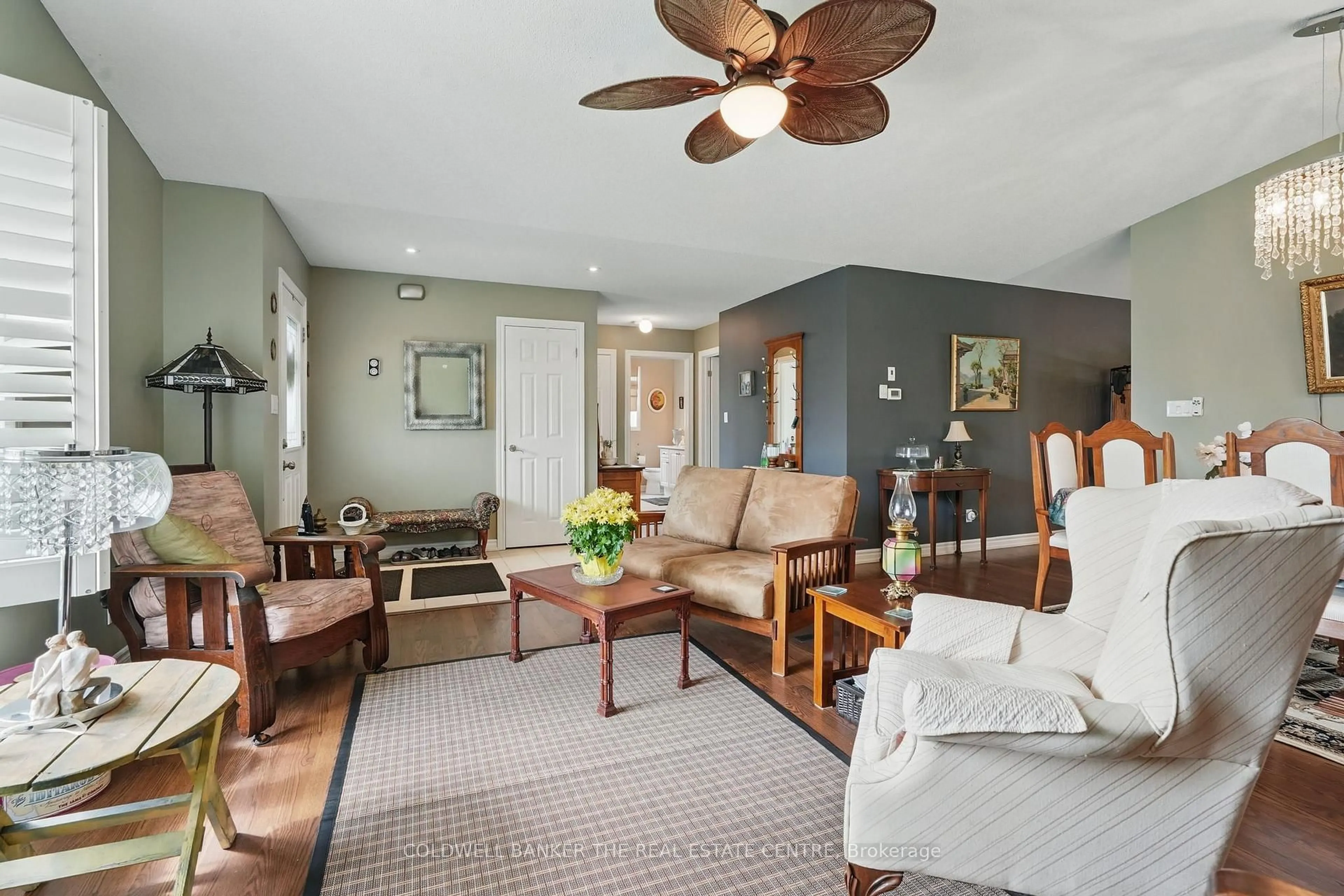 Living room with furniture, unknown for 15 Recreation Dr, Innisfil Ontario L9S 1N5