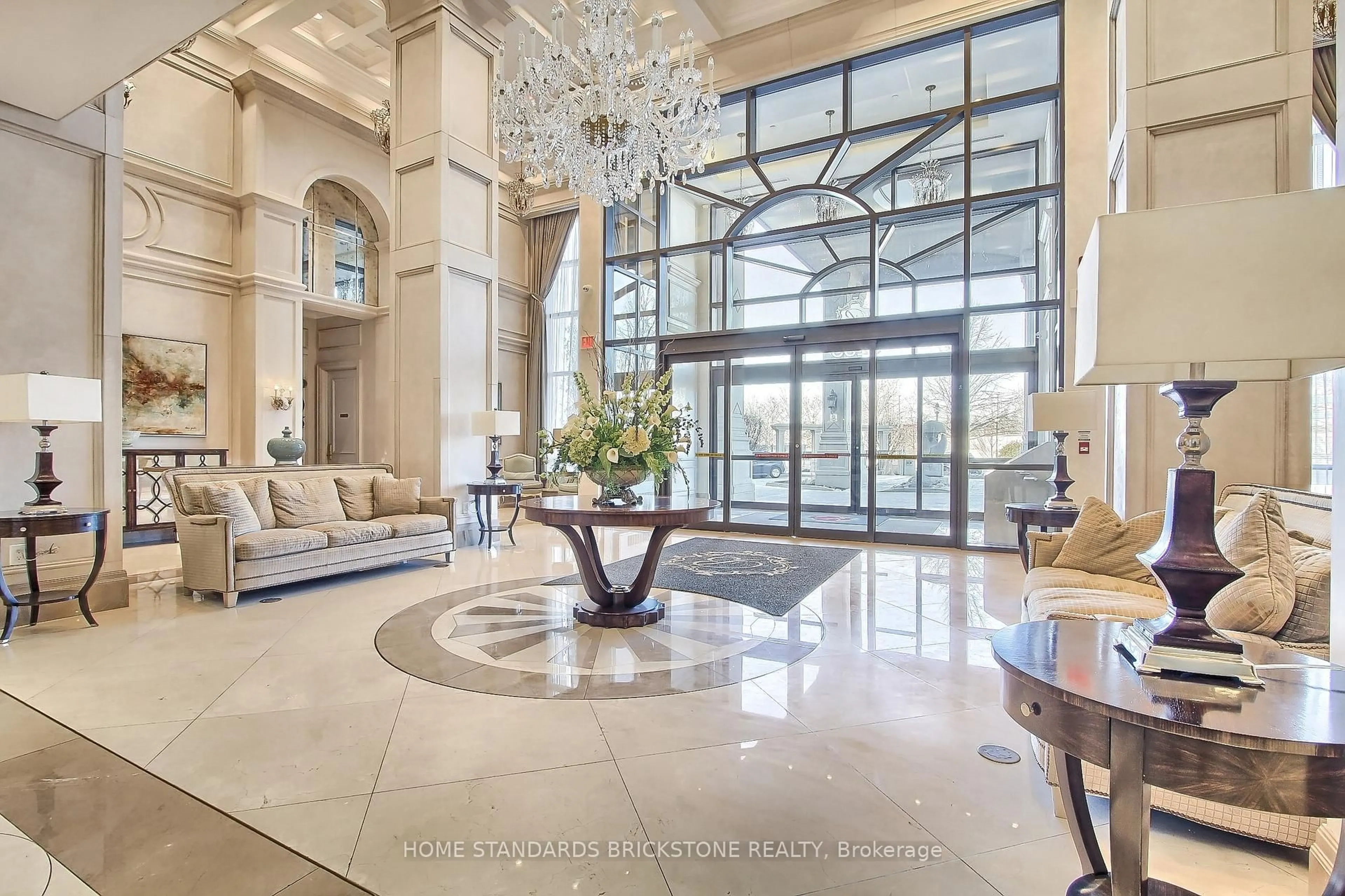 Lobby for 9225 Jane St #115, Vaughan Ontario L6A 0J7