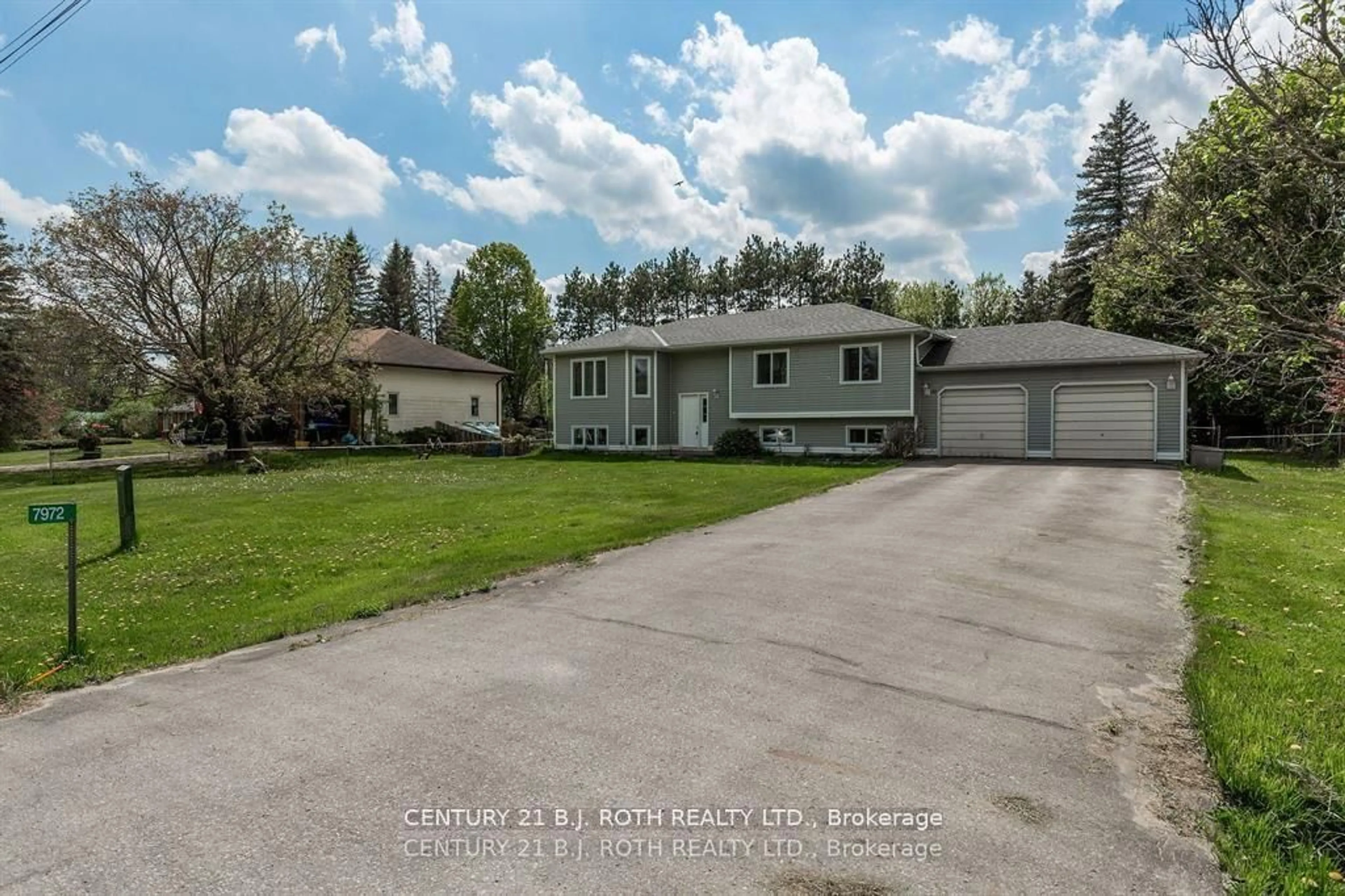 A pic from outside/outdoor area/front of a property/back of a property/a pic from drone, unknown for 7972 County 13 Rd, Adjala-Tosorontio Ontario L0M 1M0