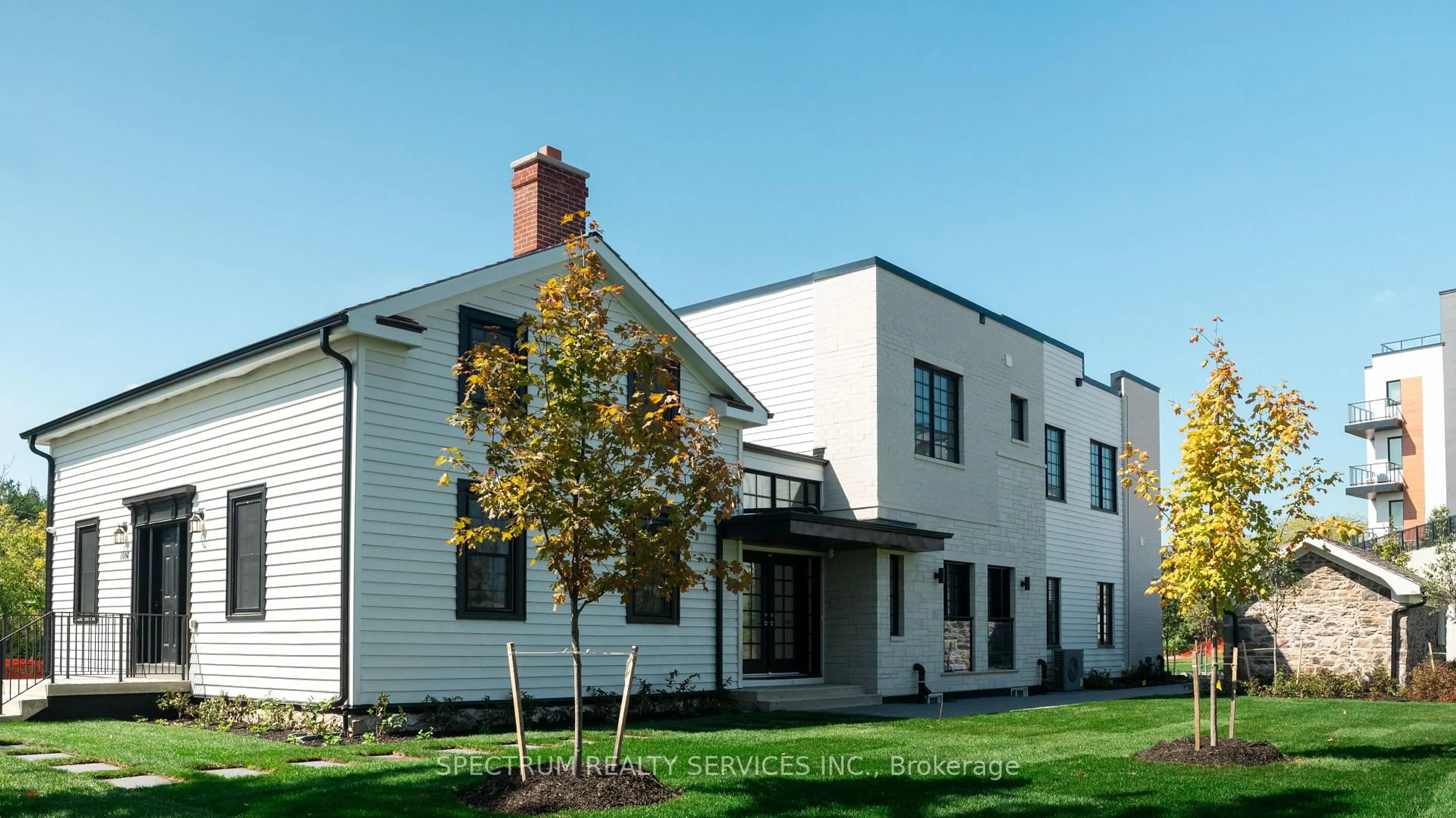 Home with brick exterior material, building for 1010 Elgin Mills Rd, Richmond Hill Ontario L4S 1M4