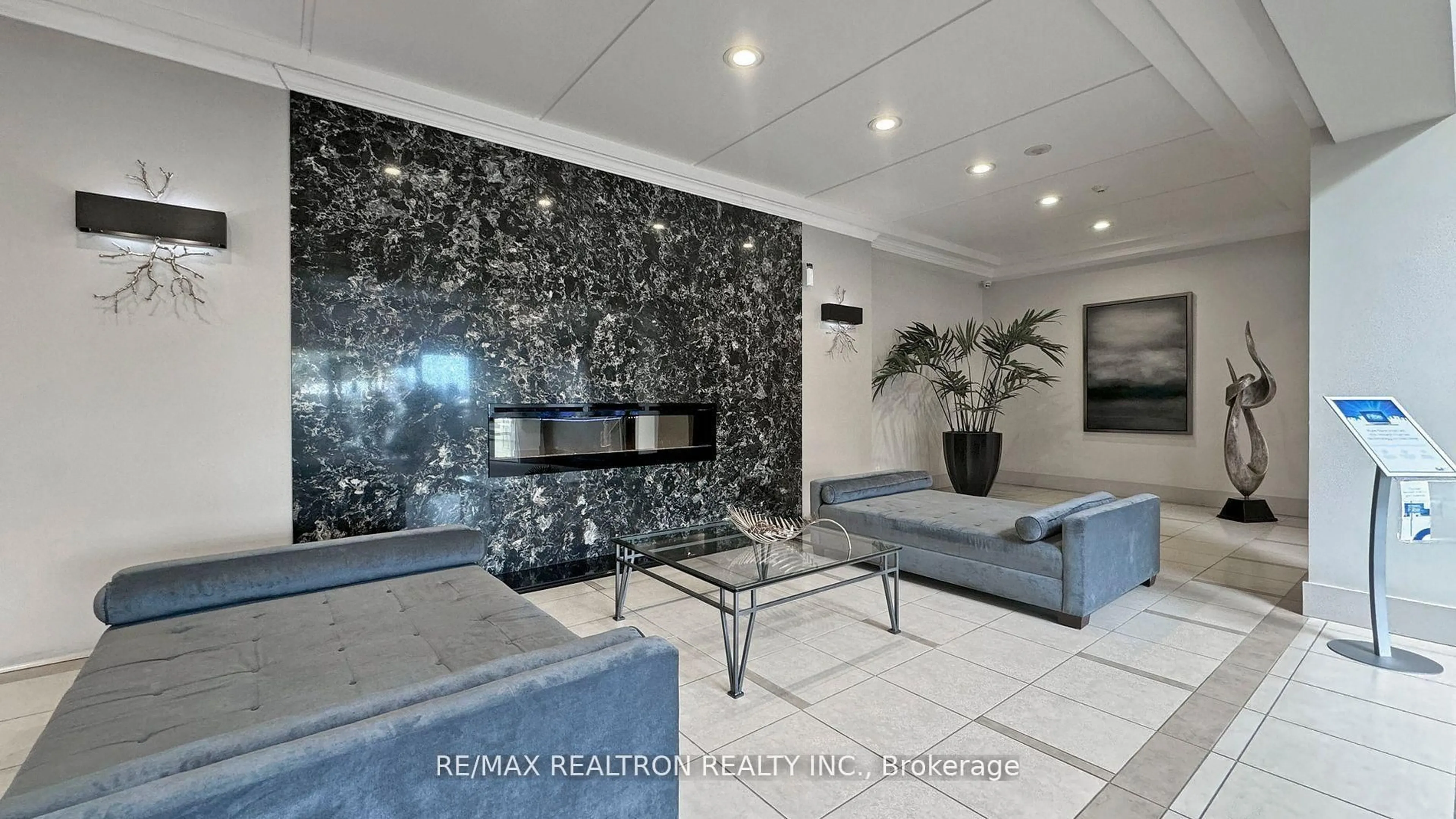 Lobby for 60 Disera Dr #309, Vaughan Ontario L4J 9G1