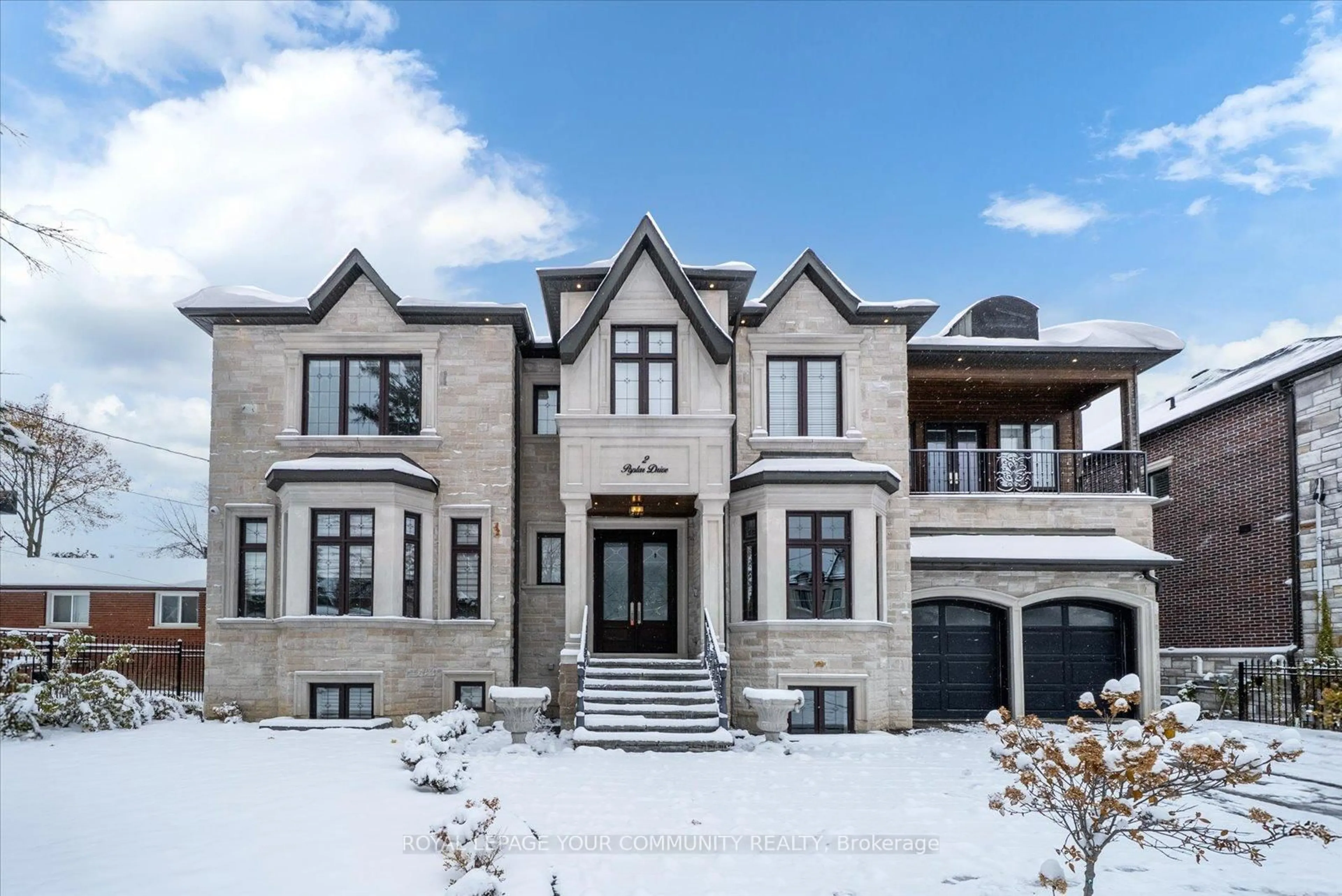 Home with brick exterior material, unknown for 2 Poplar Dr, Richmond Hill Ontario L4E 2W5