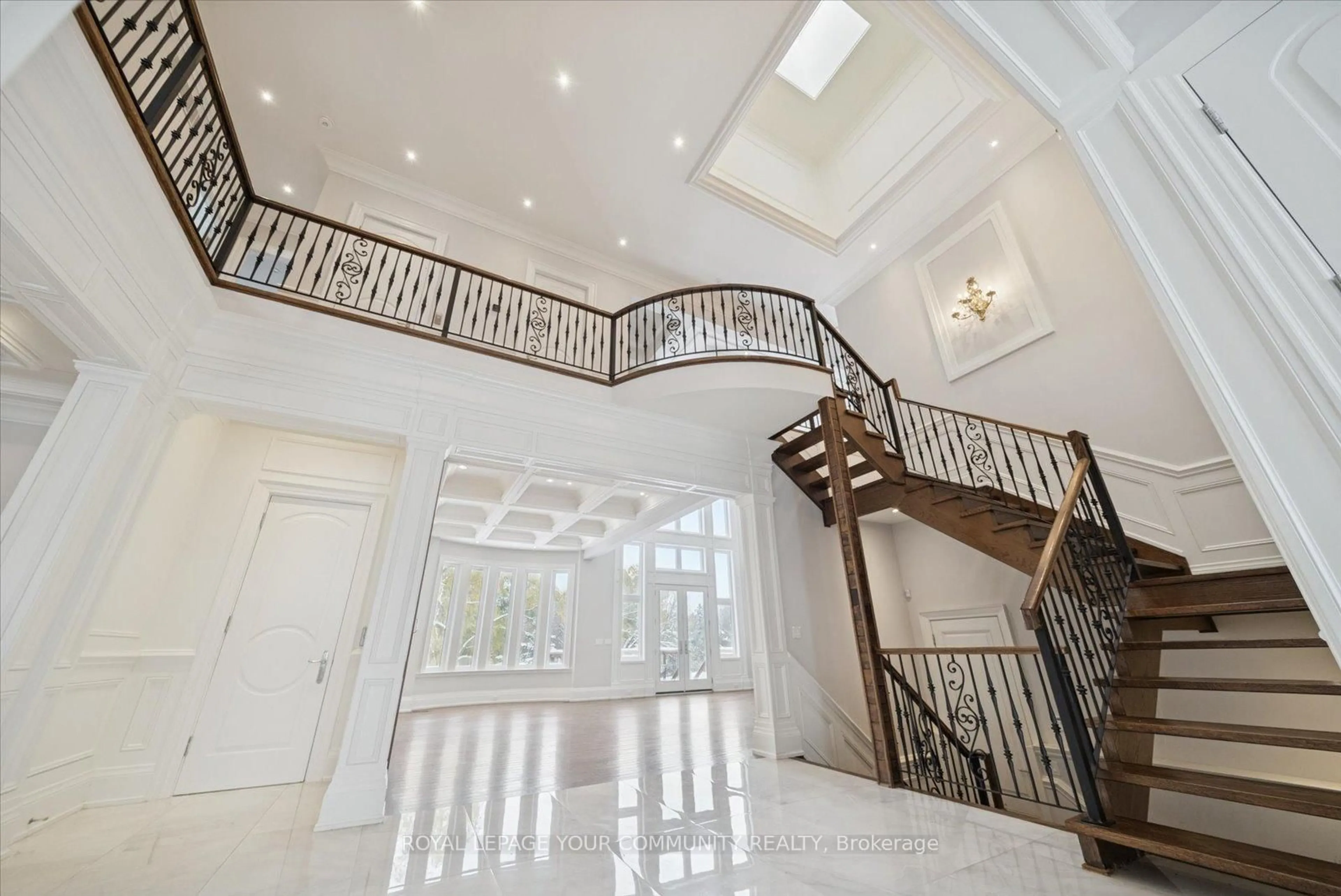 Unknown for 2 Poplar Dr, Richmond Hill Ontario L4E 2W5