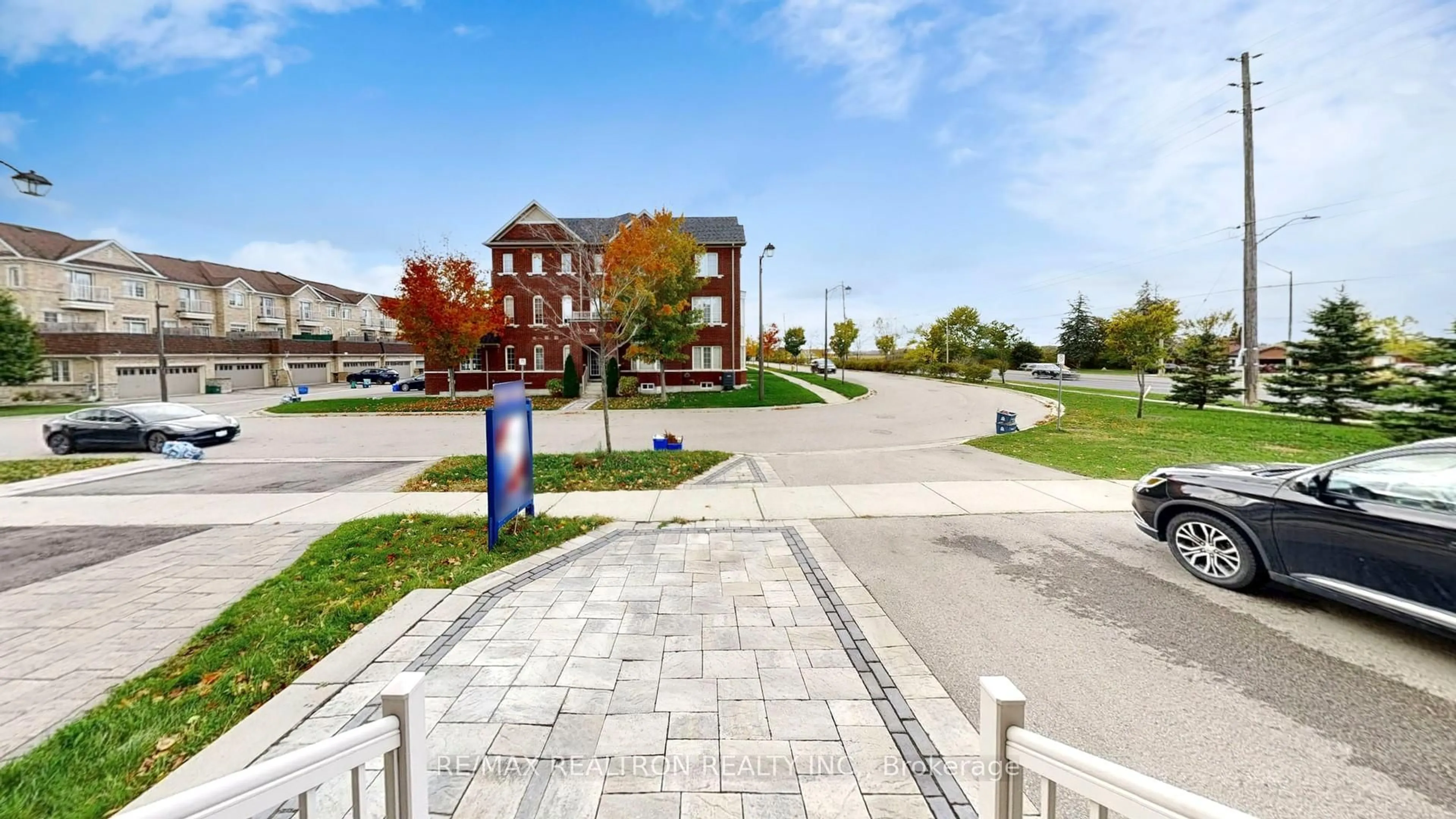 Patio, street for 88 Memon Pl, Markham Ontario L6E 0S3