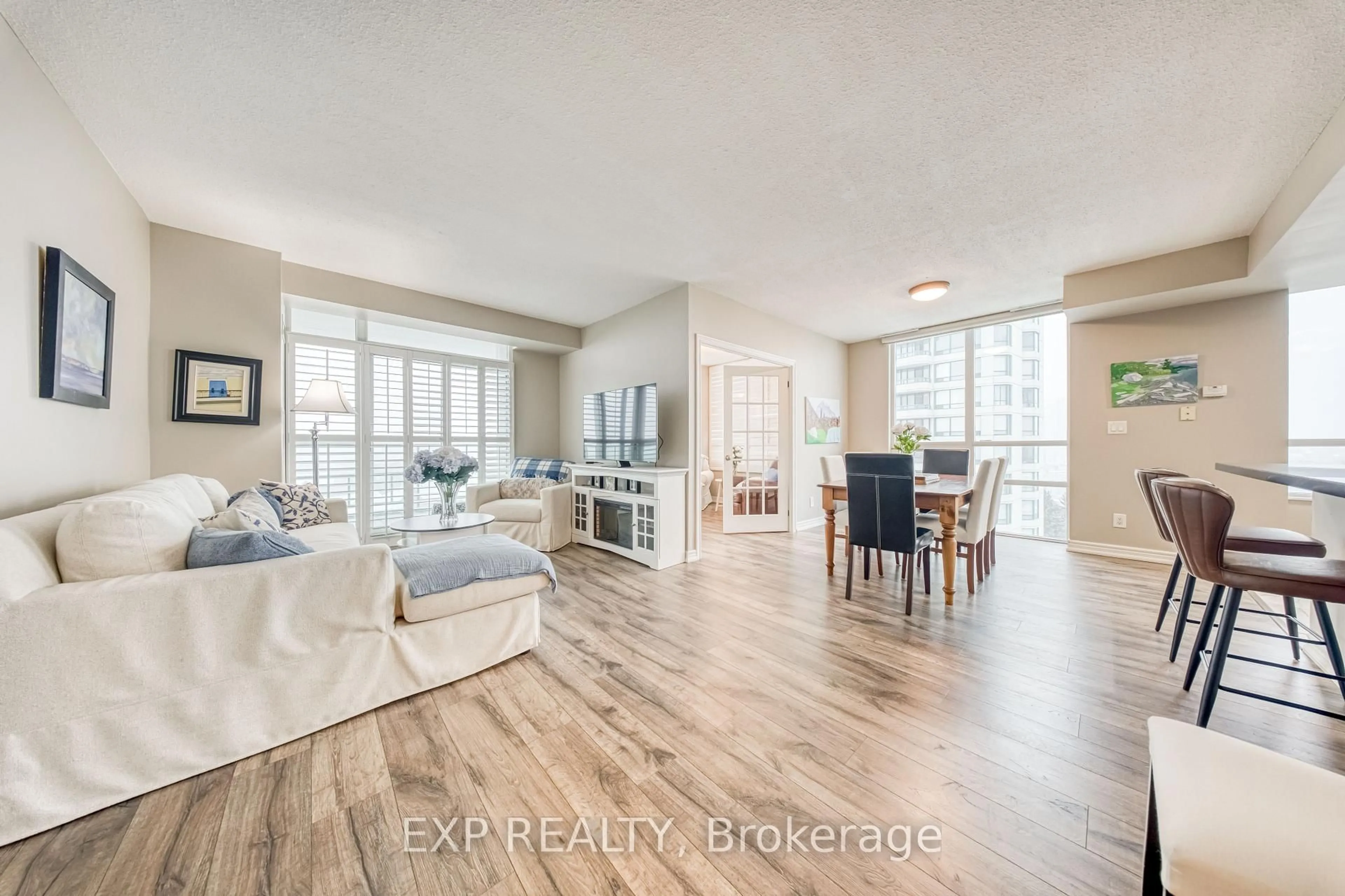 Living room with furniture, unknown for 100 Promenade Circ #806, Vaughan Ontario L4J 7W7