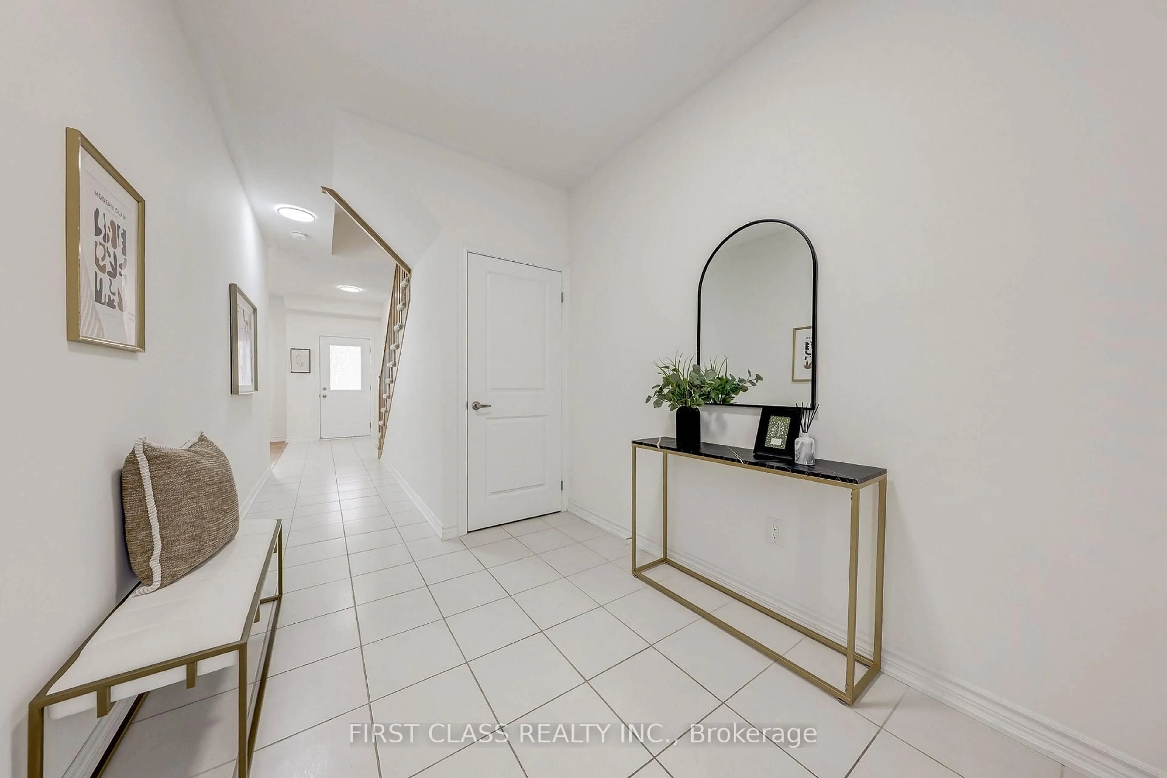 Indoor entryway for 22 Massachusetts Lane, Markham Ontario L6E 0V6