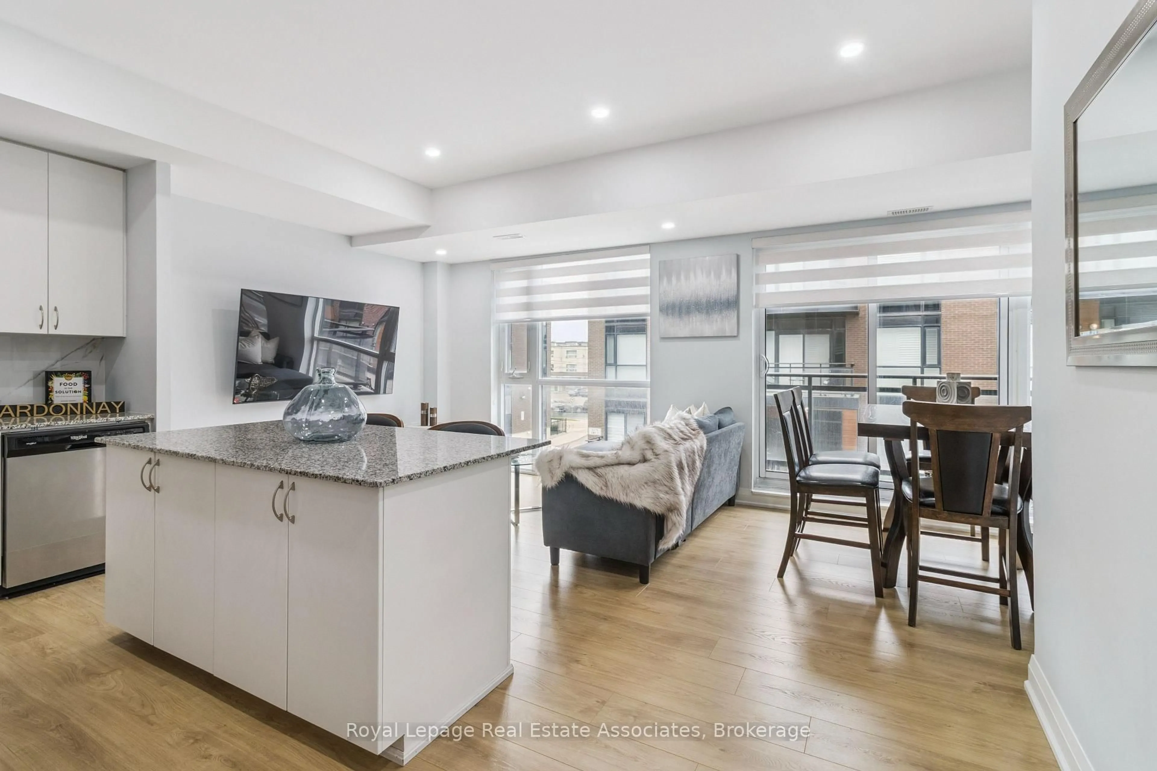 Open concept kitchen, unknown for 5289 Highway 7 #D203, Vaughan Ontario L4L 0J1