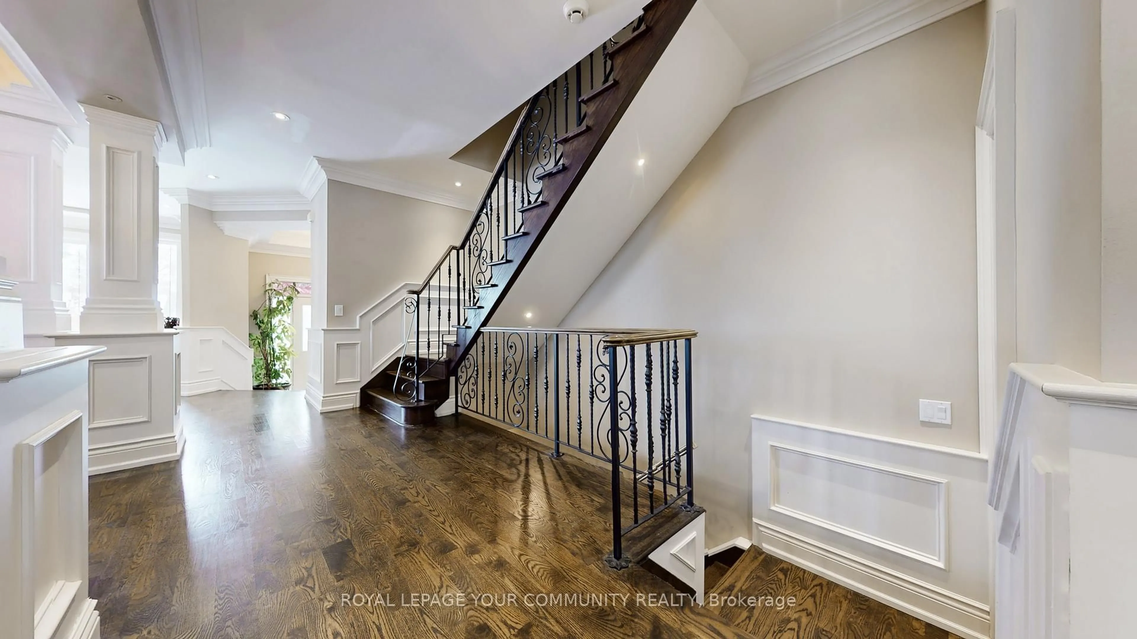 Unknown for 83 Hunt Ave, Richmond Hill Ontario L4C 4H1