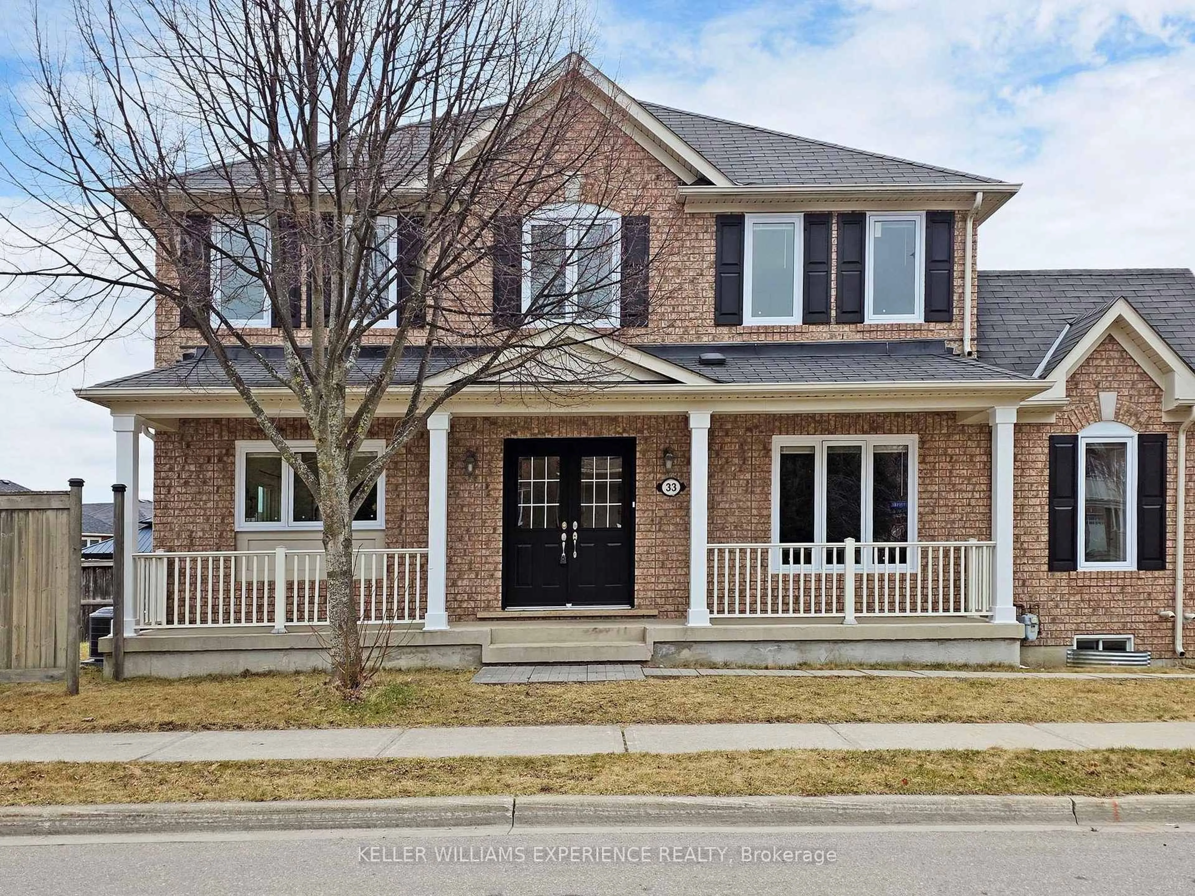 Home with brick exterior material, street for 33 Hopper Lane, Newmarket Ontario L3X 3J6