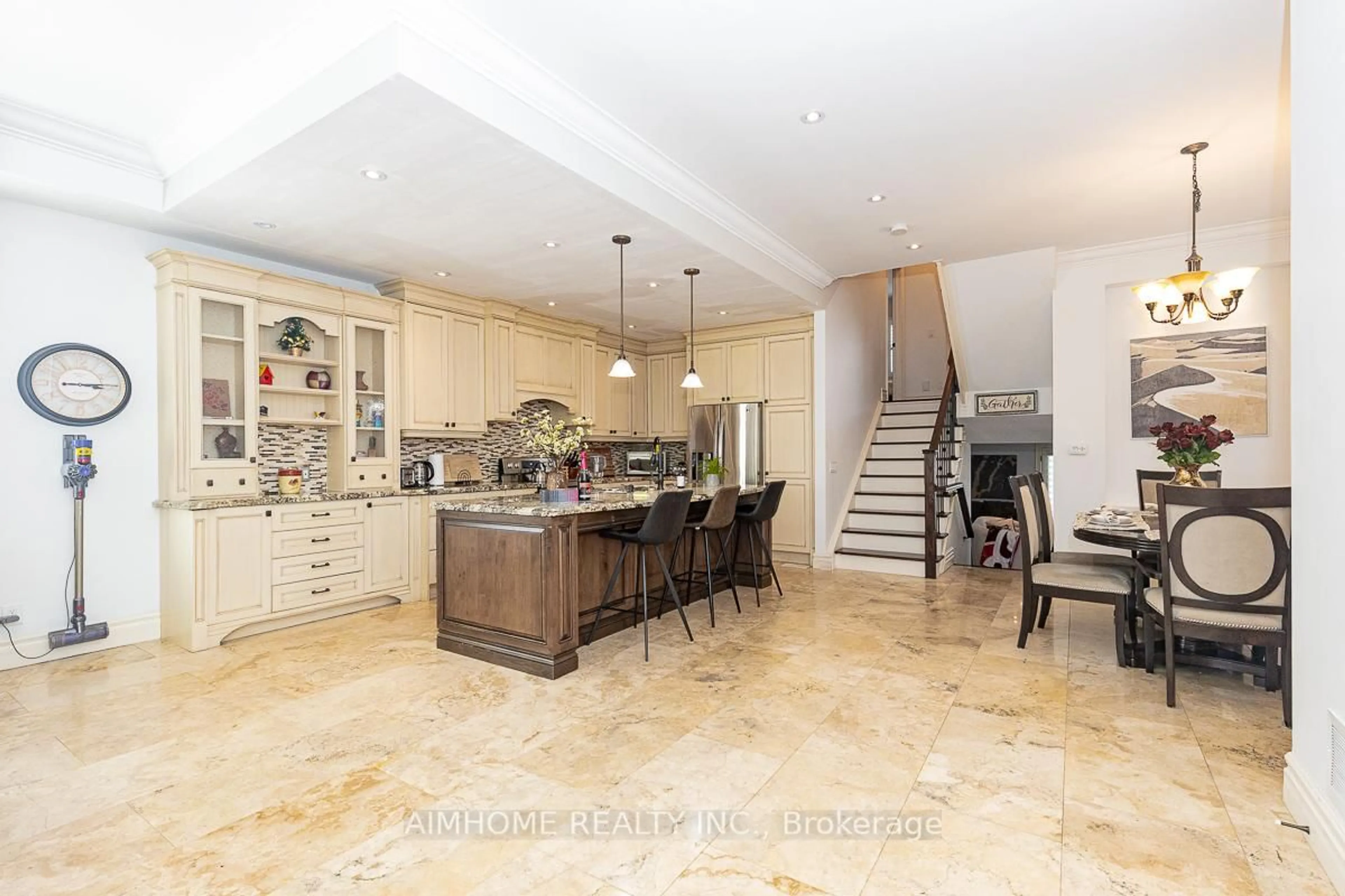 Open concept kitchen, ceramic/tile floor for 220 Weldrick Rd, Richmond Hill Ontario L4C 3V3