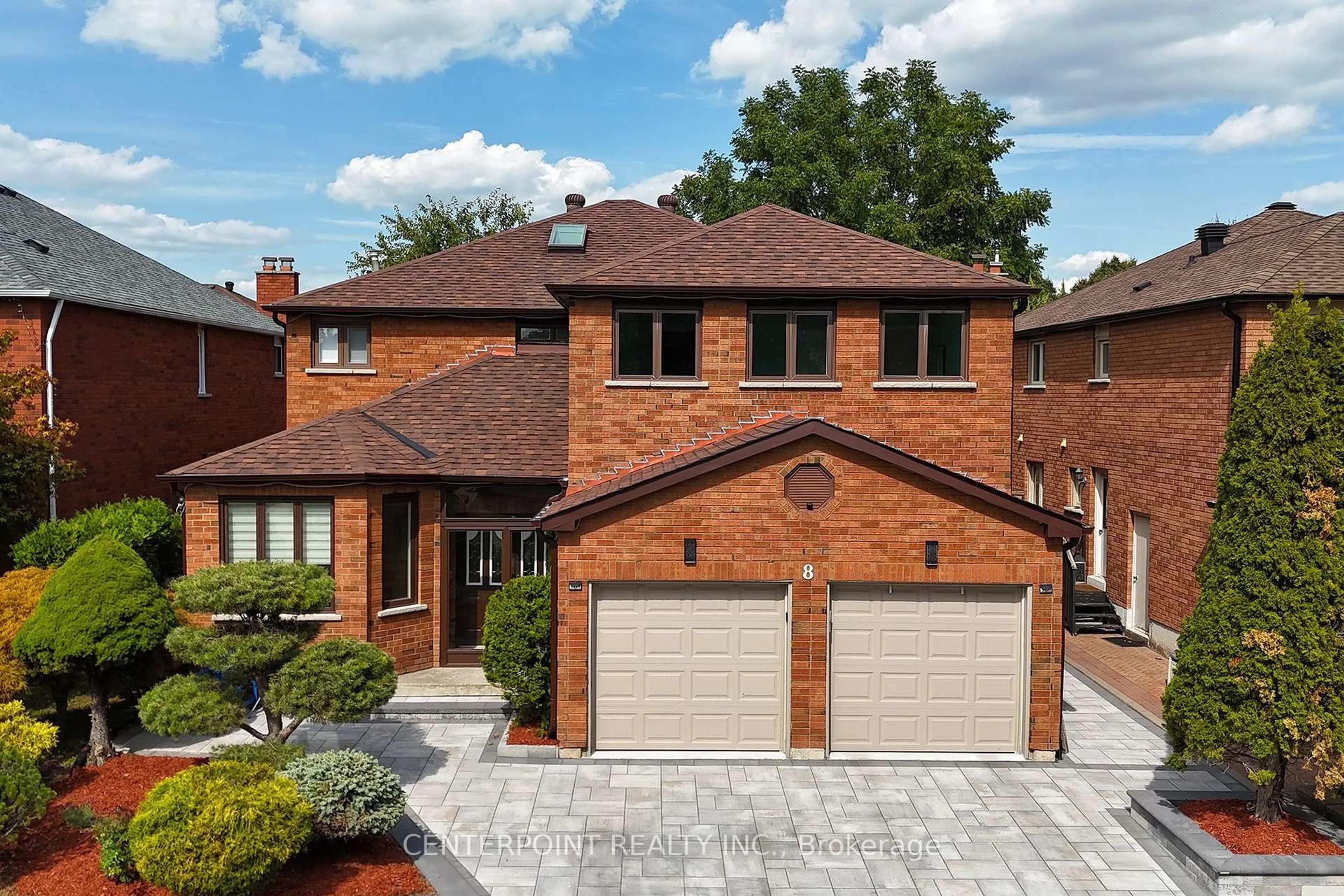 Home with brick exterior material, street for 8 Woodlawn Rd, Markham Ontario L3P 7G4