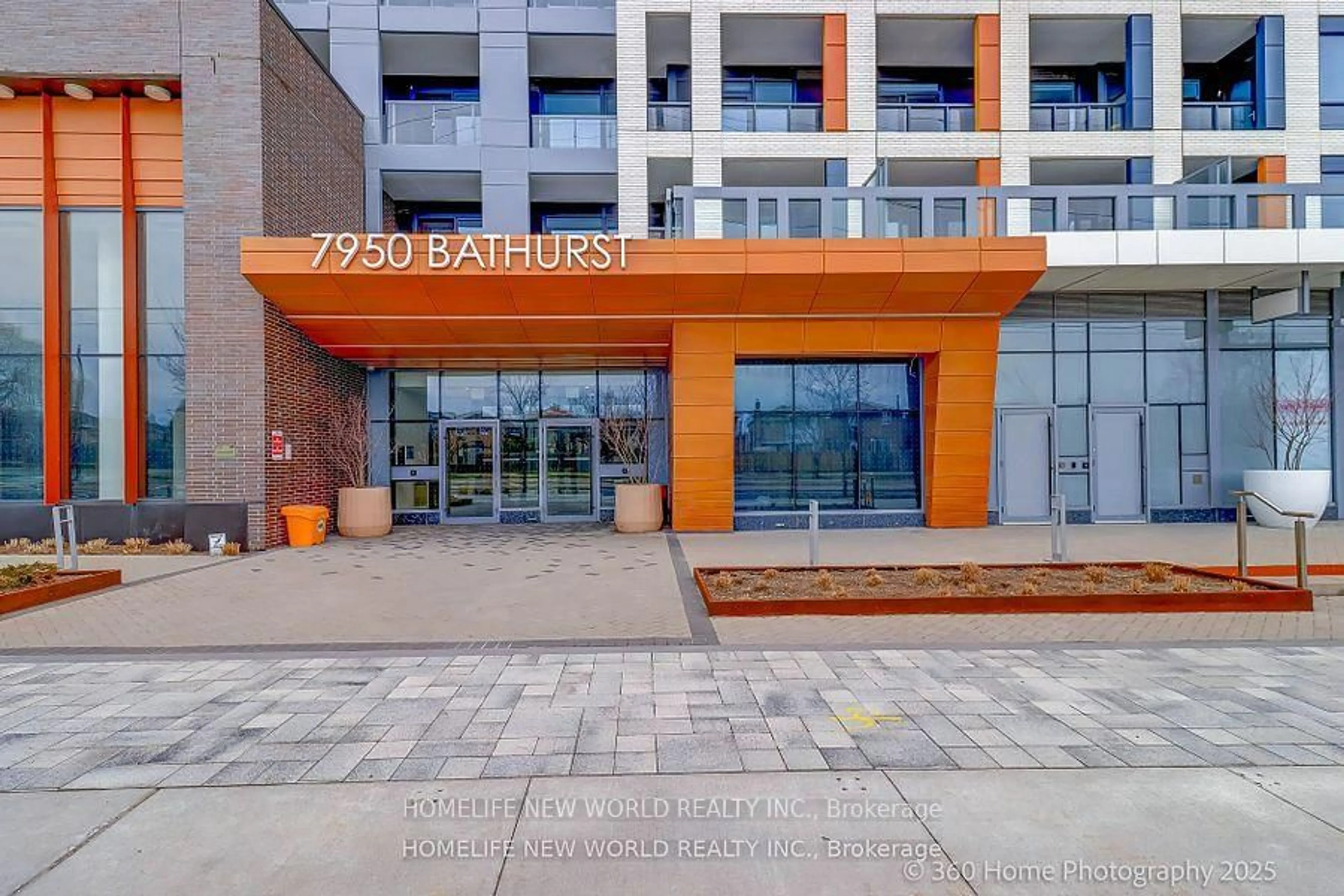 Indoor foyer for 7950 Bathurst St #902, Vaughan Ontario L4J 0L4