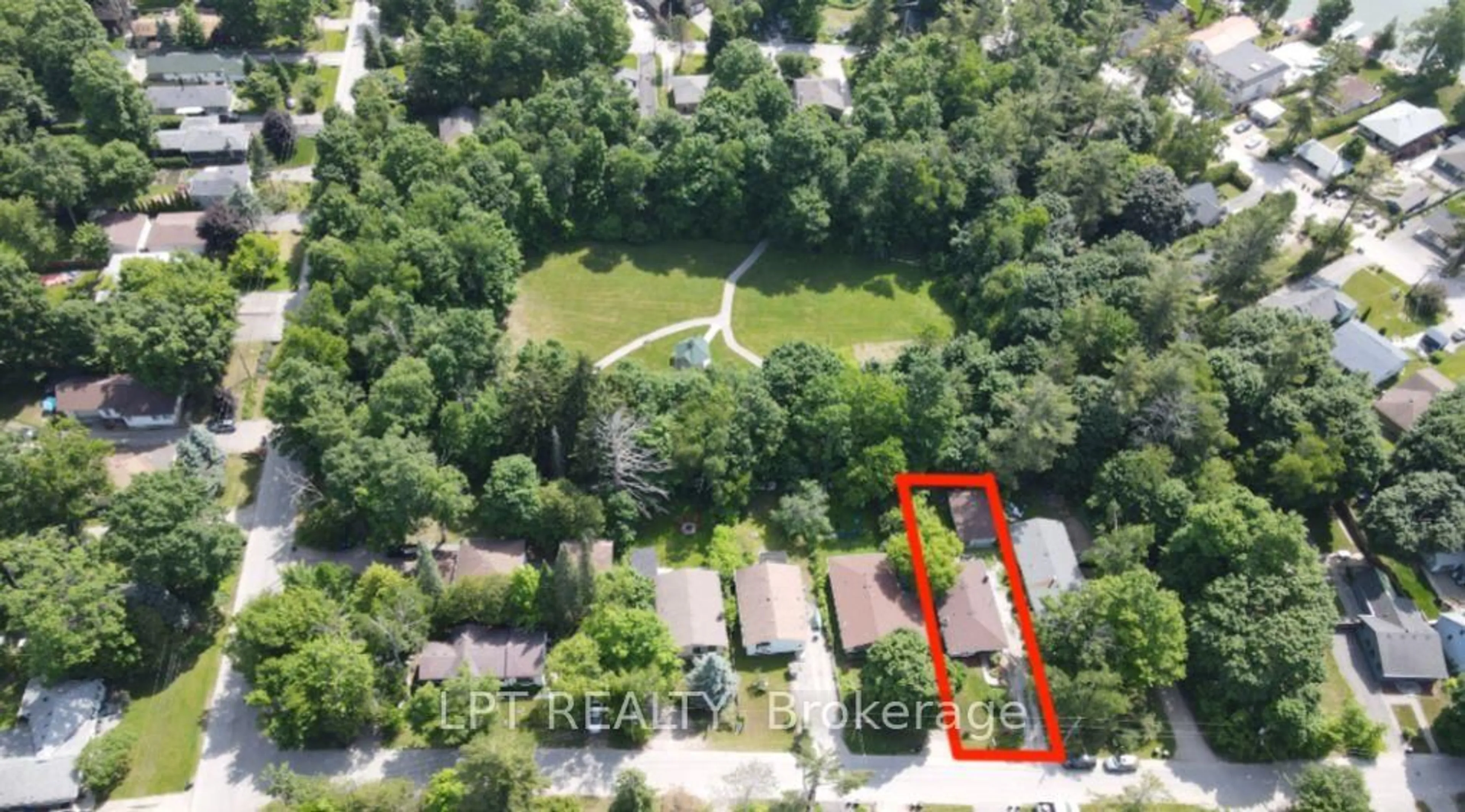 A pic from outside/outdoor area/front of a property/back of a property/a pic from drone, unknown for 2049 Northern Ave, Innisfil Ontario L9S 1Z4