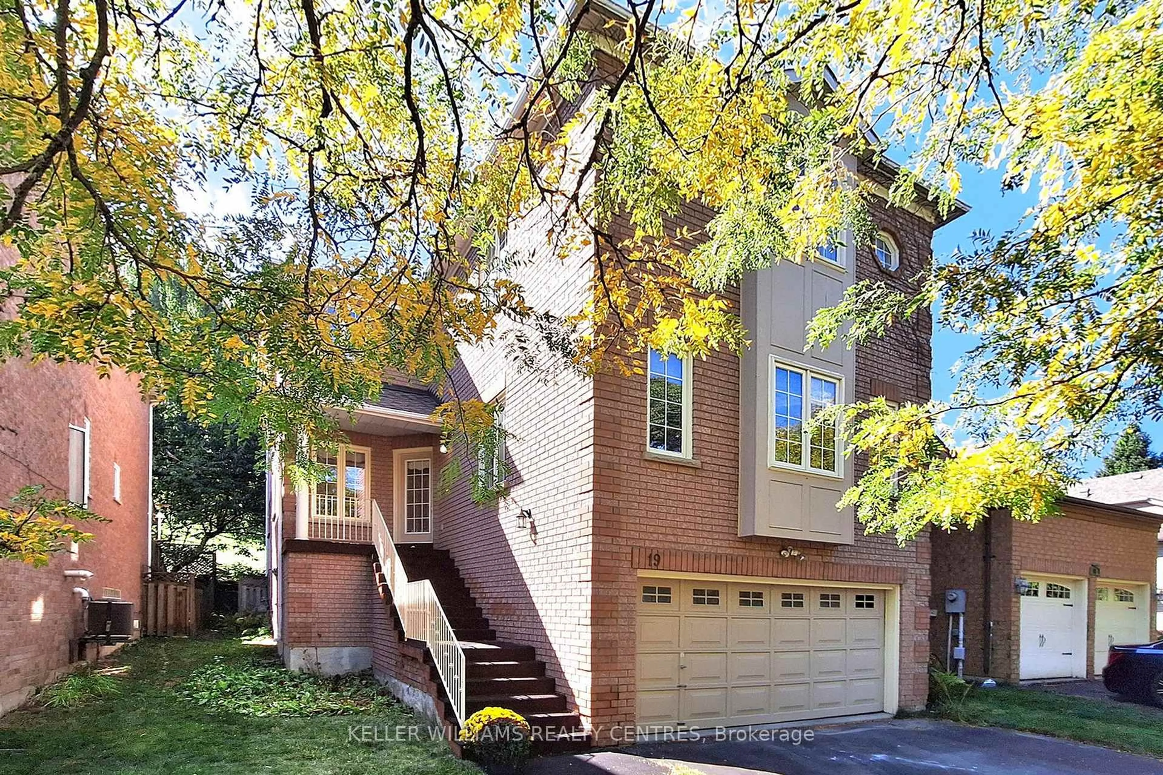 Home with brick exterior material, street for 19 Stemmle Dr, Aurora Ontario L4G 6N3