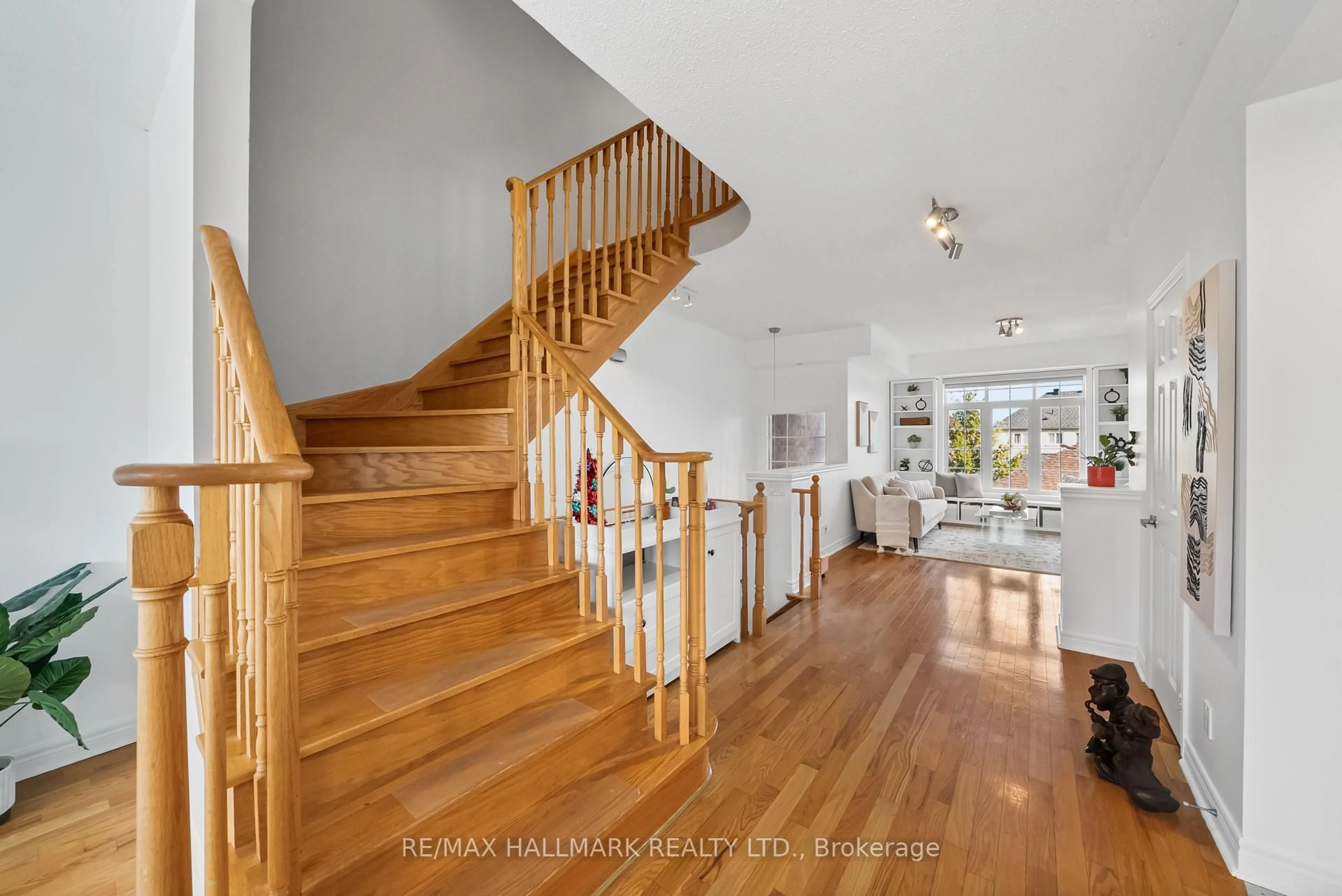 Unknown for 30 Greensborough Village Circ #22, Markham Ontario L6E 1Z1