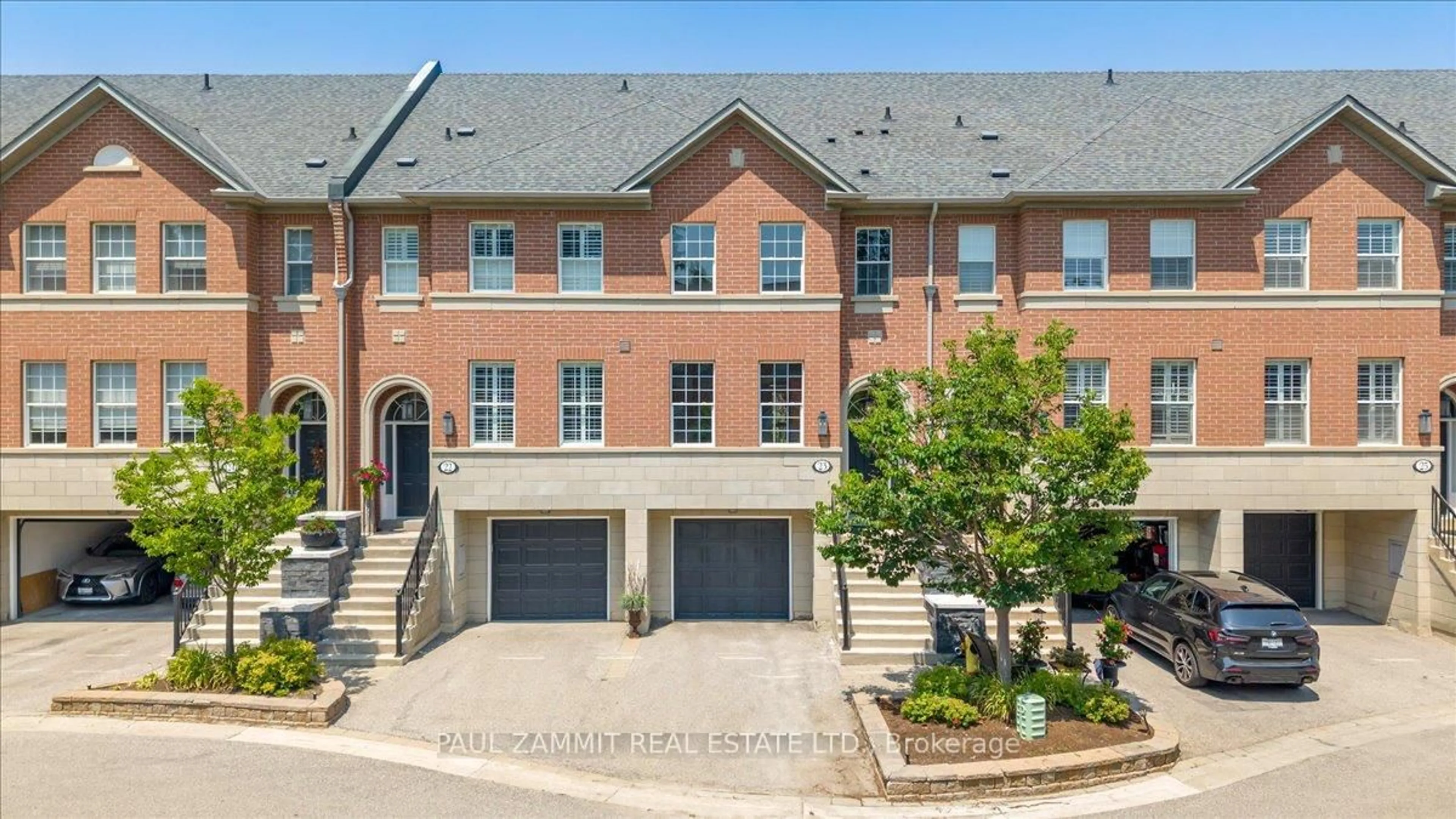 Home with brick exterior material, street for 8038 Yonge St #23, Vaughan Ontario L4J 1W3