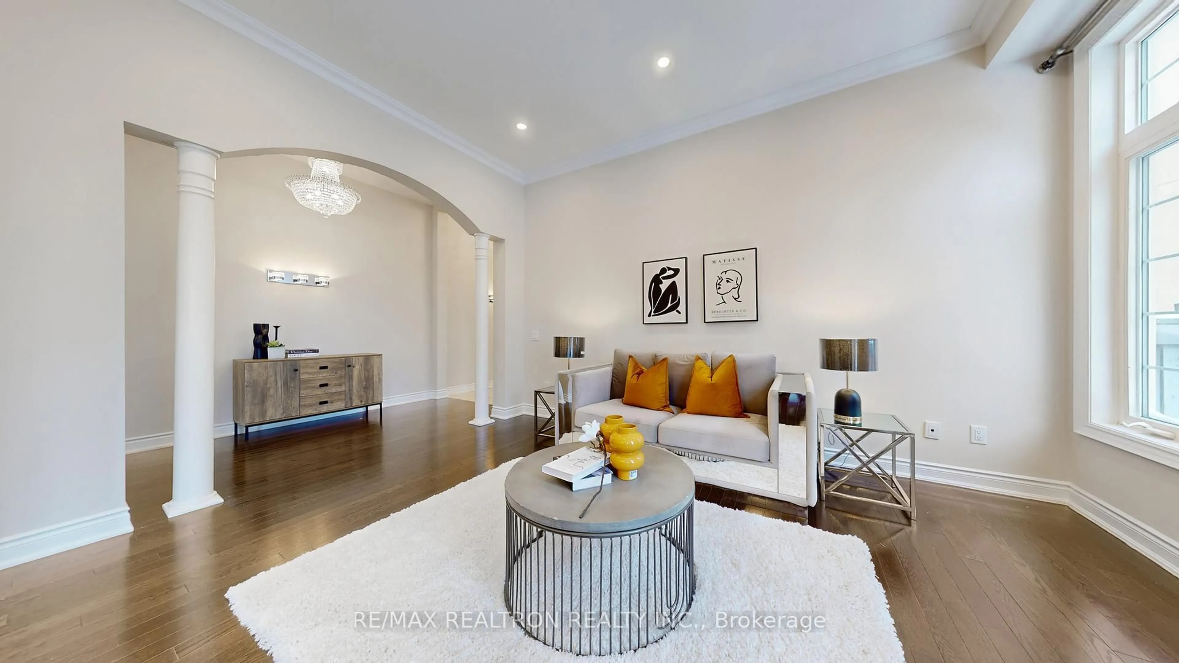 Living room with furniture, unknown for 157 Sweet Anna Crt, Vaughan Ontario L6A 4E5