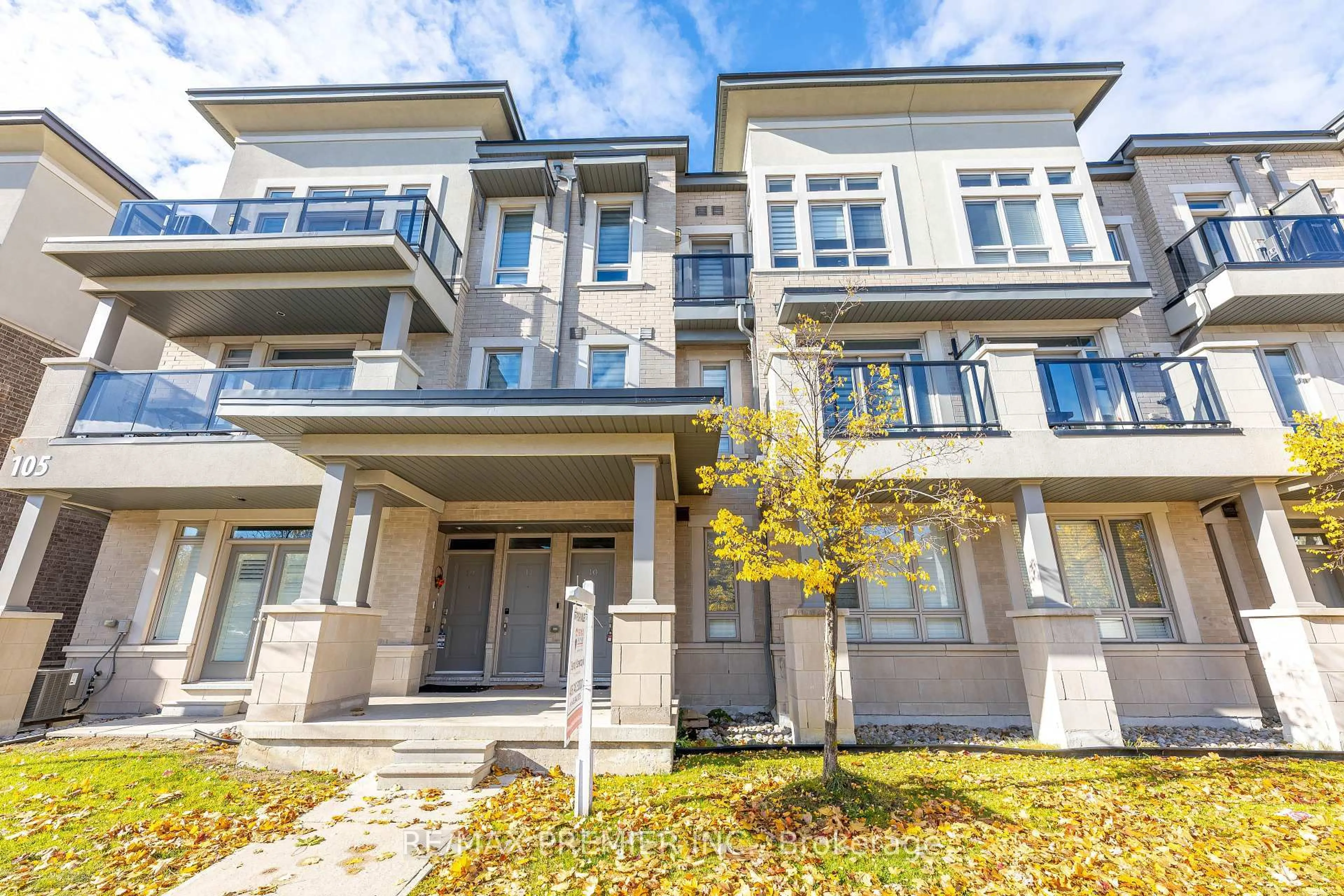 Unknown for 105 Kayla Cres #10, Vaughan Ontario L6A 4W3