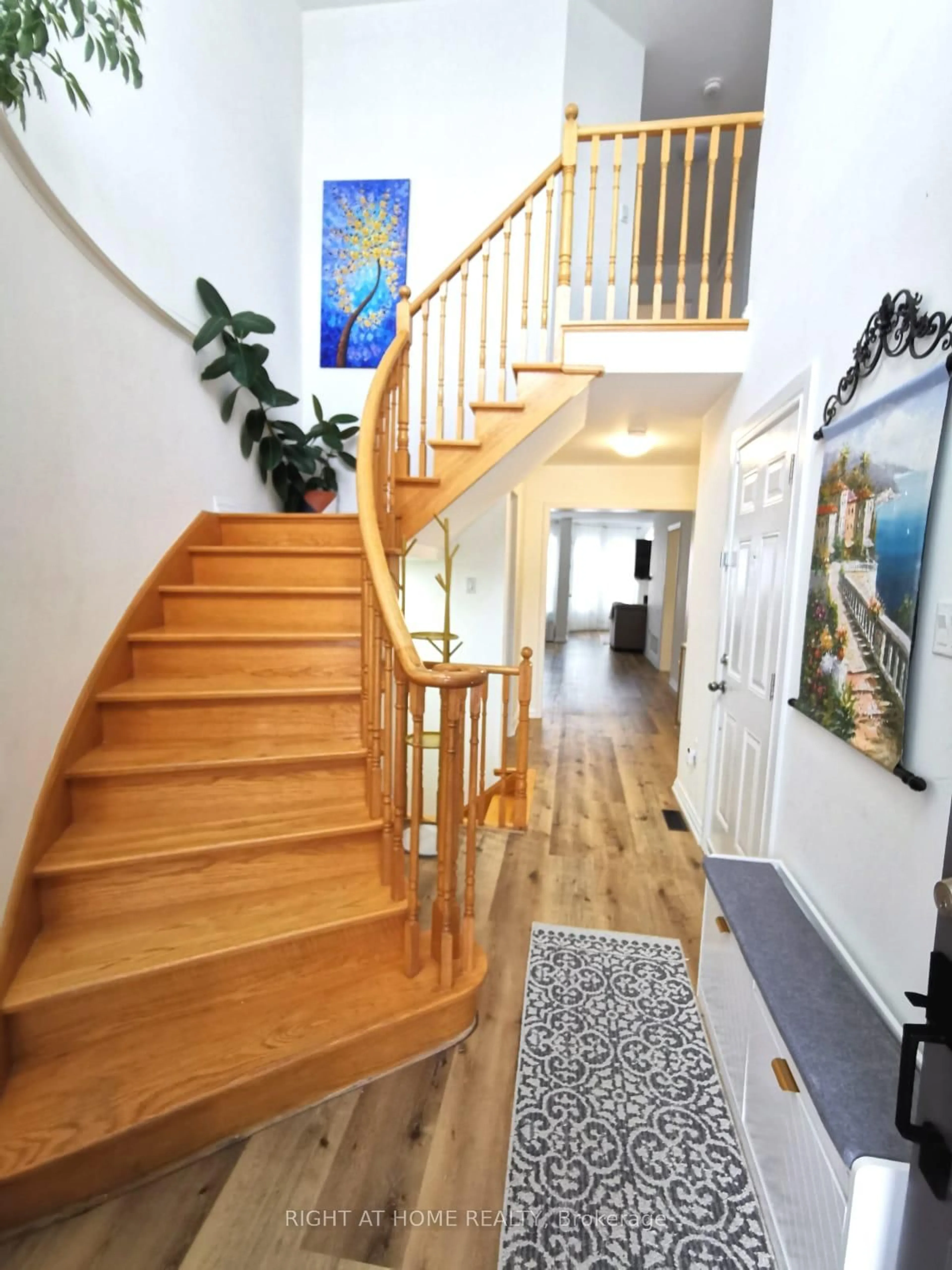 Unknown for 32 Eddington Pl, Vaughan Ontario L6A 3P6